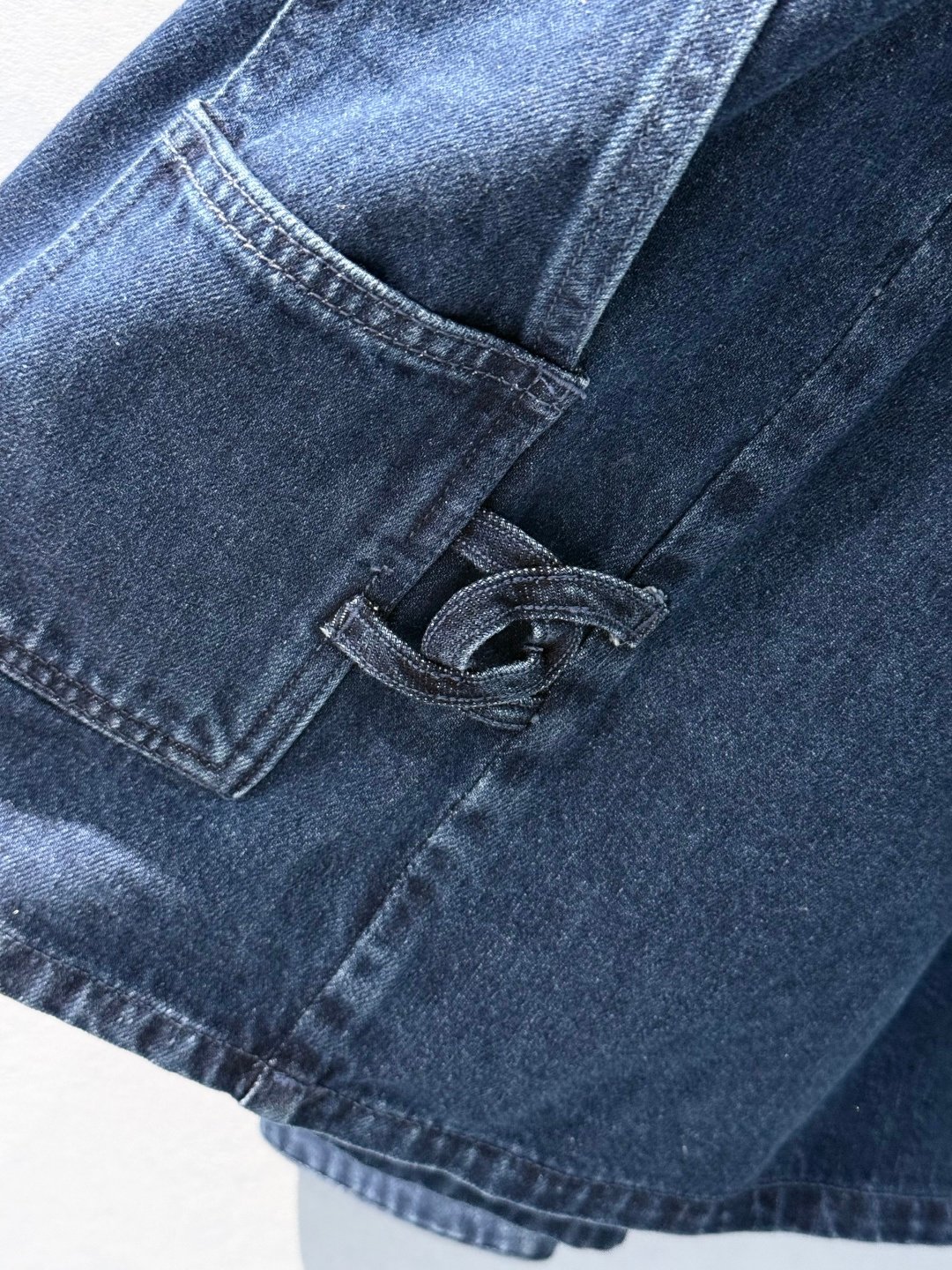[CHANEL] 샤넬 빈티지 워싱 데님 워크 셔츠