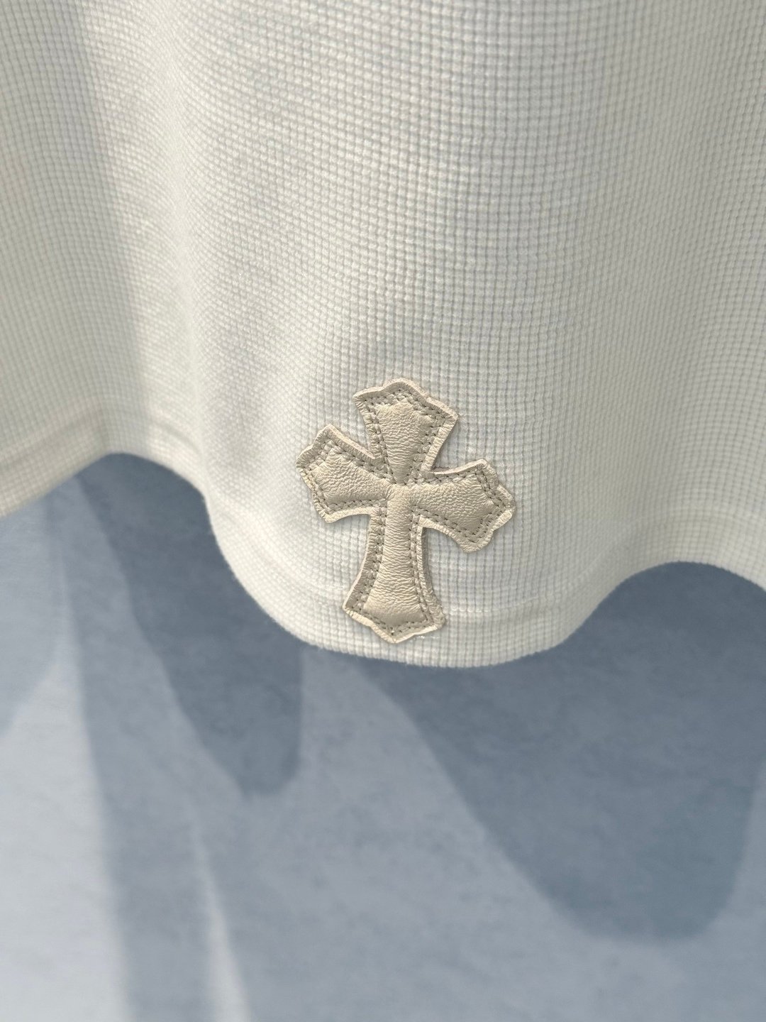 [Chrome Hearts] 크롬하츠 크로스 아플리케 헨리넥 긴팔 티셔츠