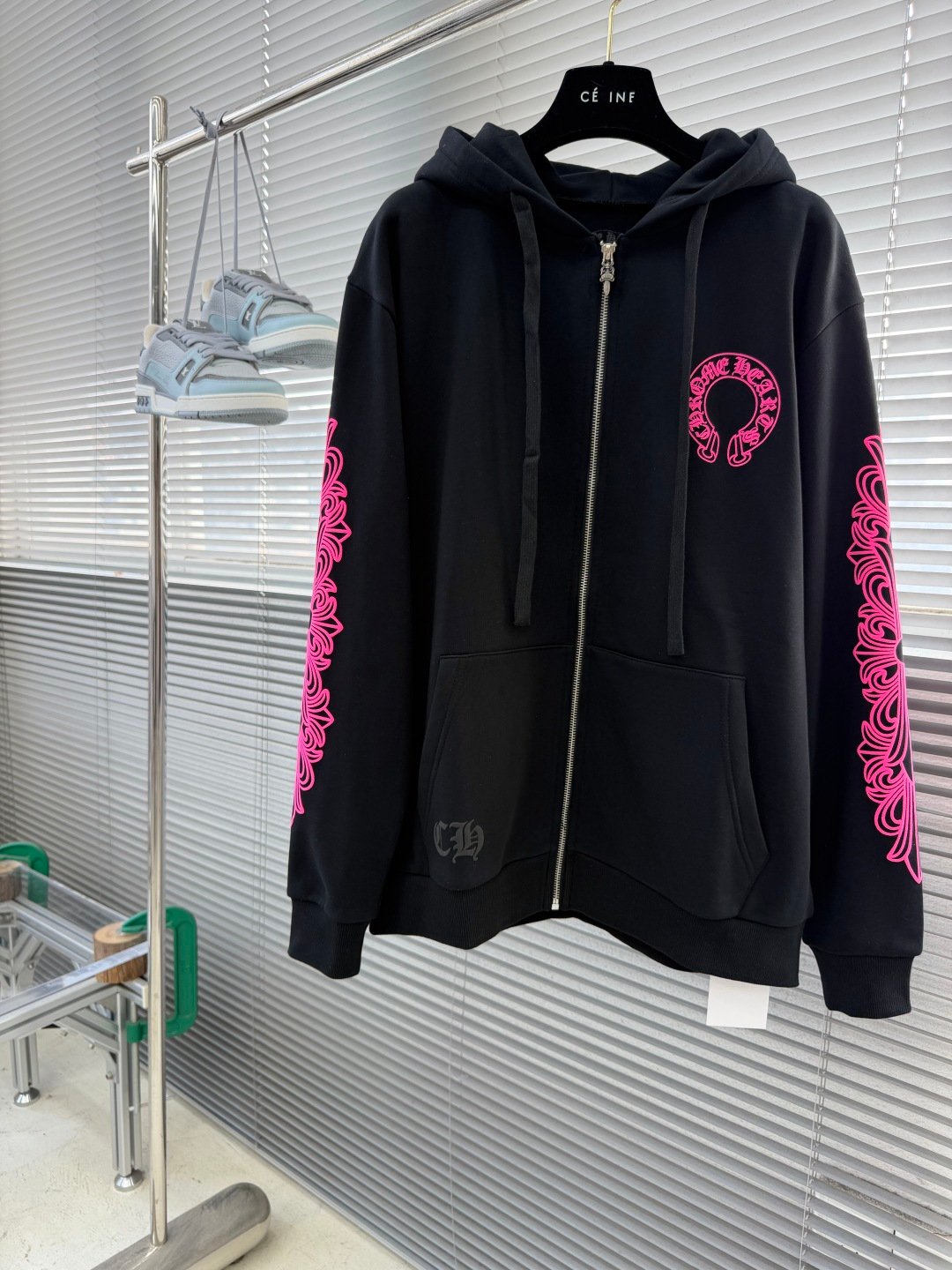 [CHROME HEARTS] 크롬하츠 홀스슈 기린 그래픽 후드 집업