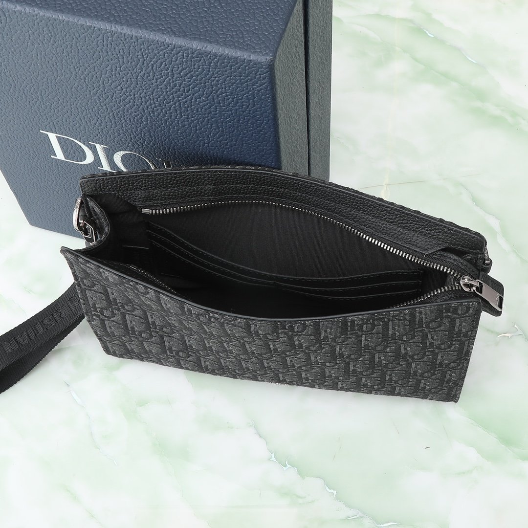 [DIOR] 디올 A5 트라이앵글 오블리크 자카드 클러치 블랙