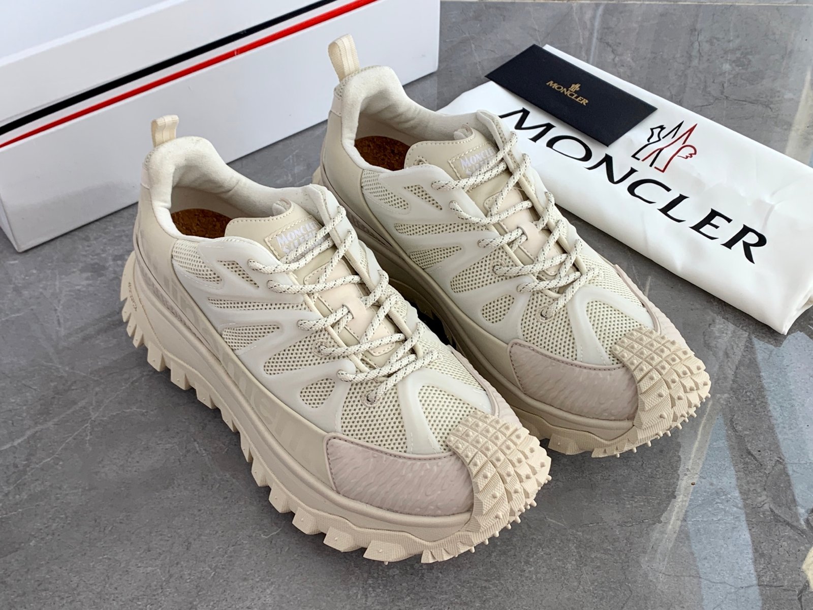 [MONCLER] 몽클레르 트레일그립 아메바 스니커즈