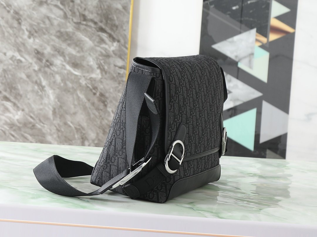 [DIOR] 디올 제트 미디엄 오블리크 자카드 메신저백