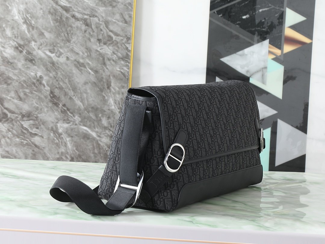 [DIOR] 디올 제트 라지 오블리크 자카드 메신저 백
