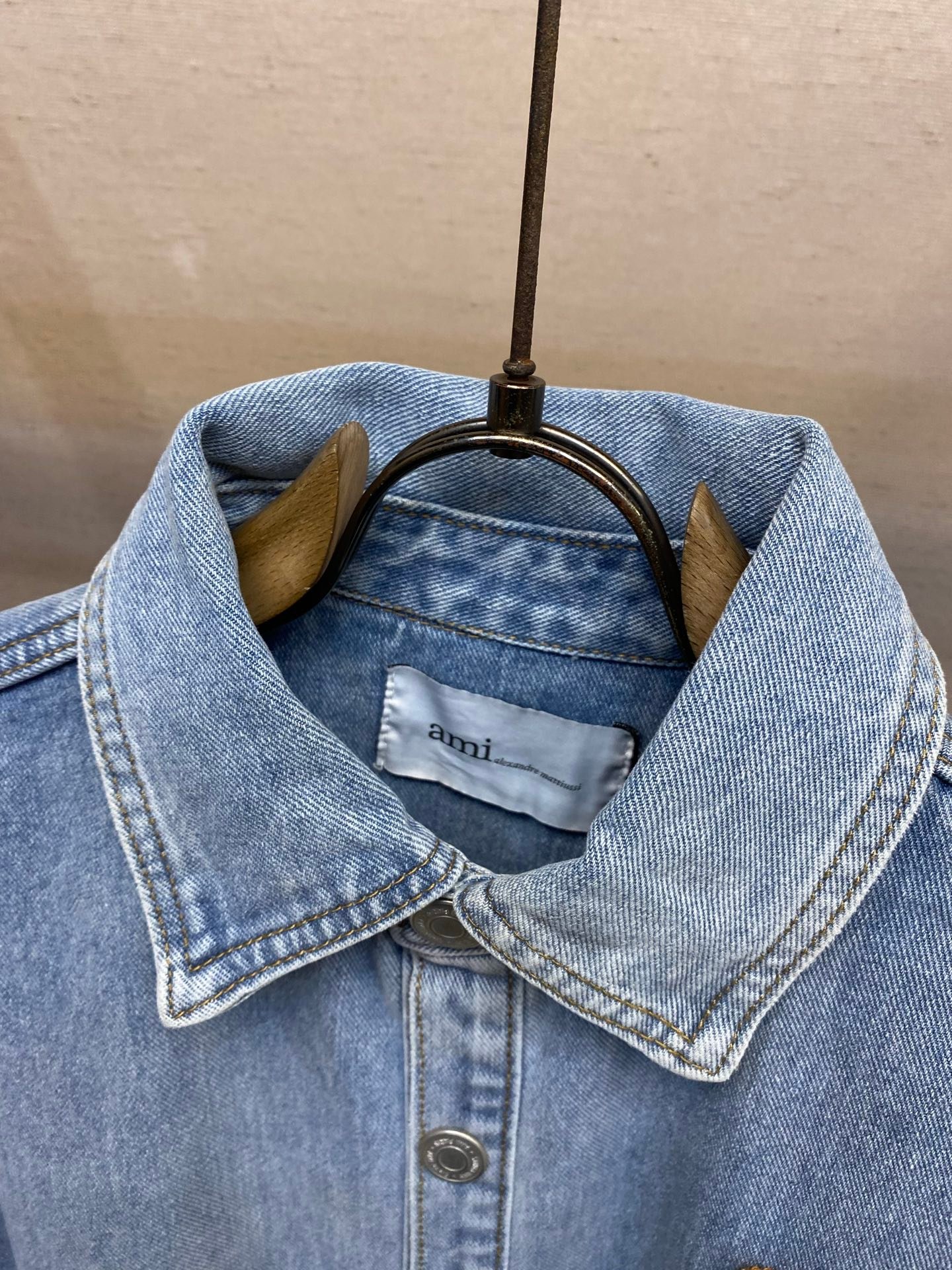 [AMI PARIS] 아미 파리 하트 로고 데님 셔츠