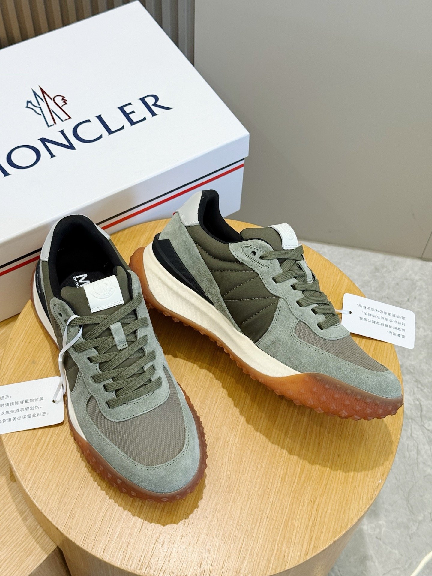 [MONCLER] 몽클레르 Trailgrip GTX 트레일 스니커즈