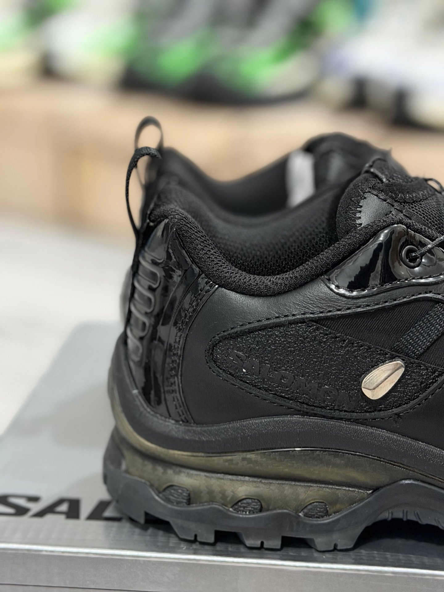 [SALOMON × OAMC] 살로몬 × OAMC XT-QUEST 로우탑 트레일 스니커즈