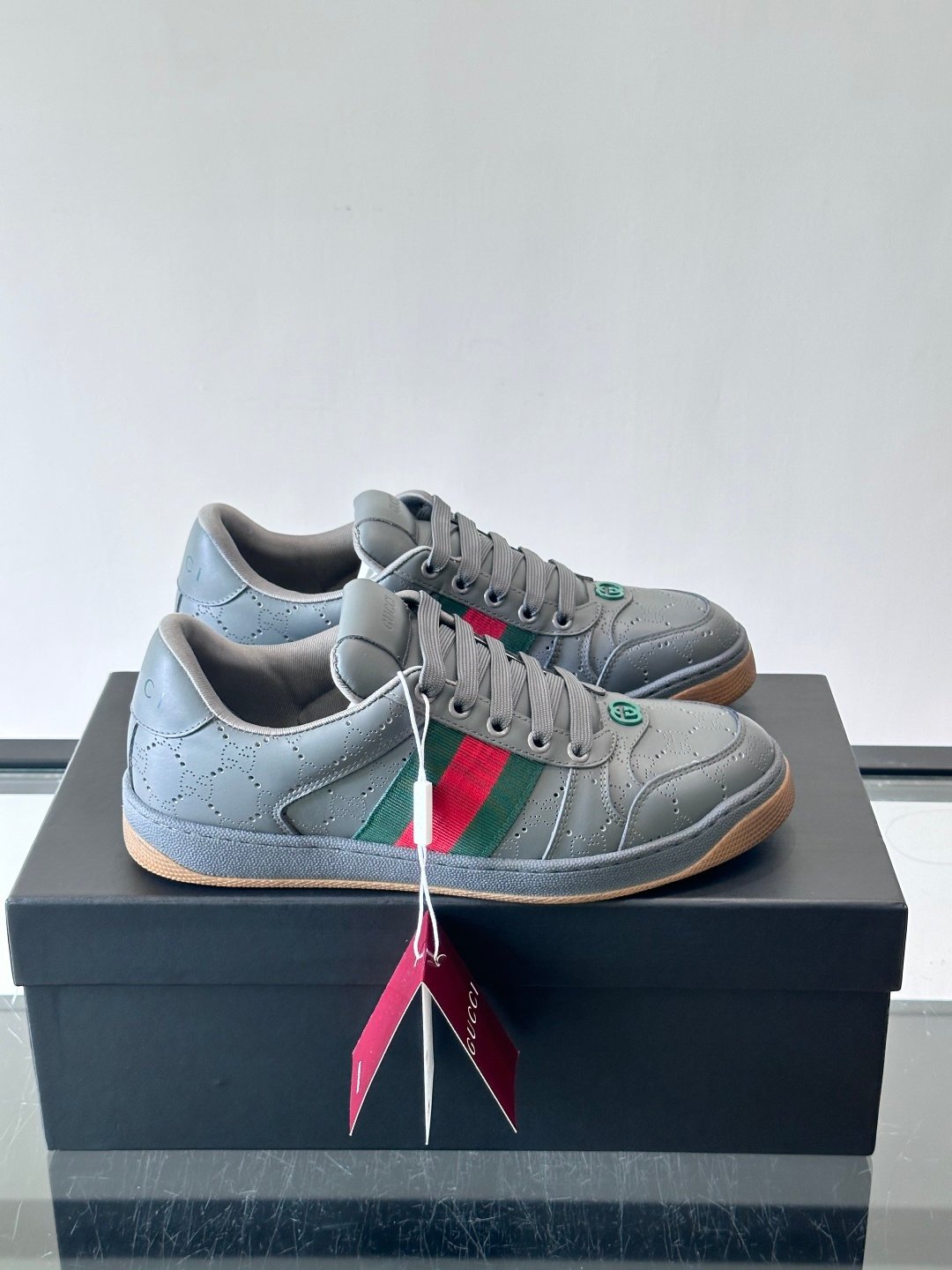 [GUCCI] 구찌 GG 캔버스 레트로 로우탑 스니커즈
