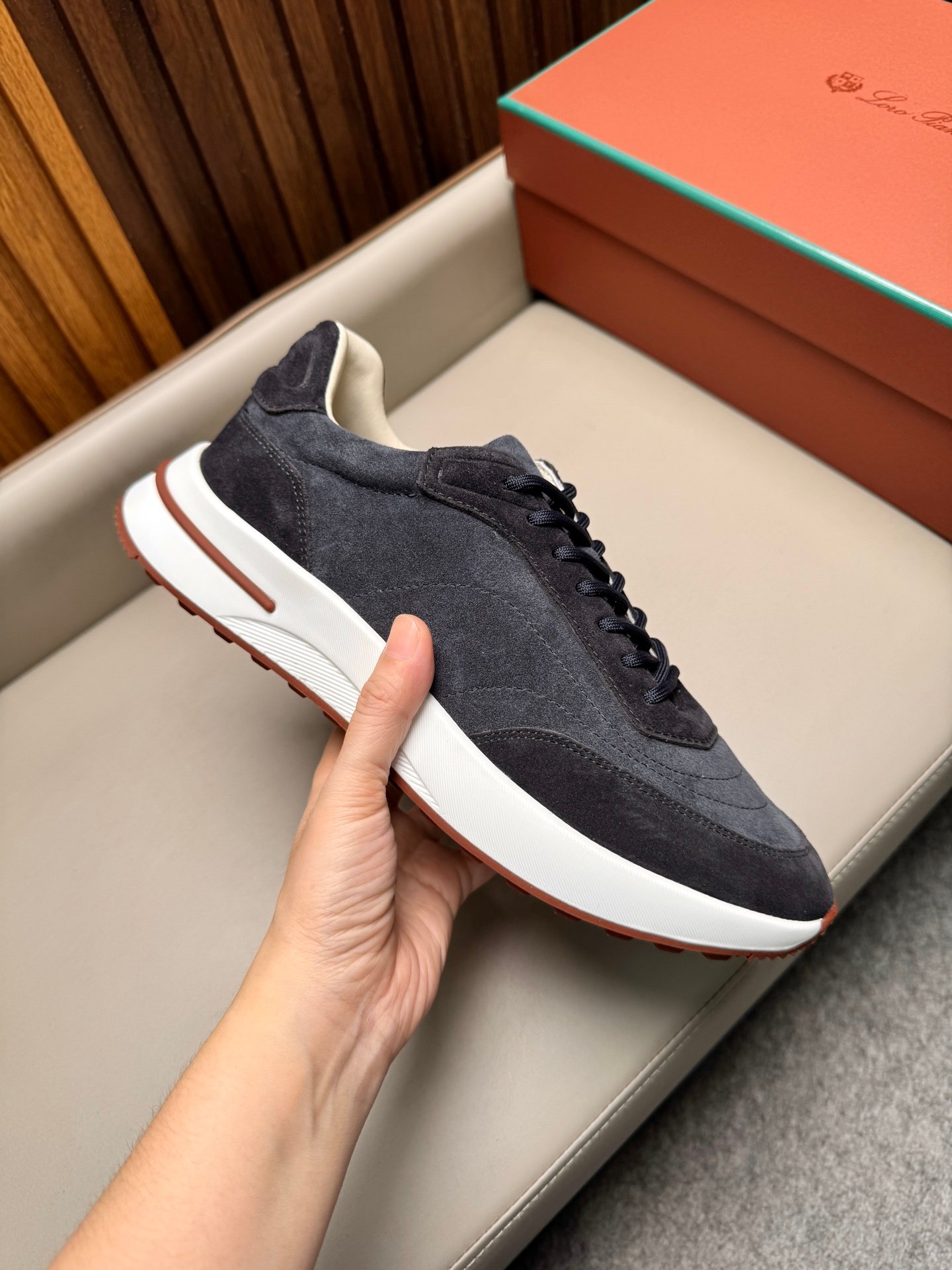 [LORO PIANA] 로로피아나 레더 스니커즈