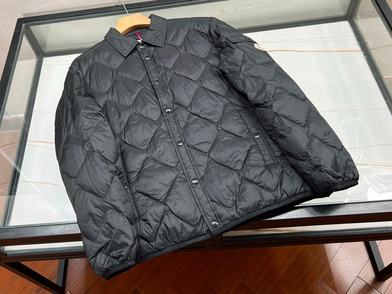 [MONCLER] 몽클레르 다이아몬드 퀼팅 패딩 재킷