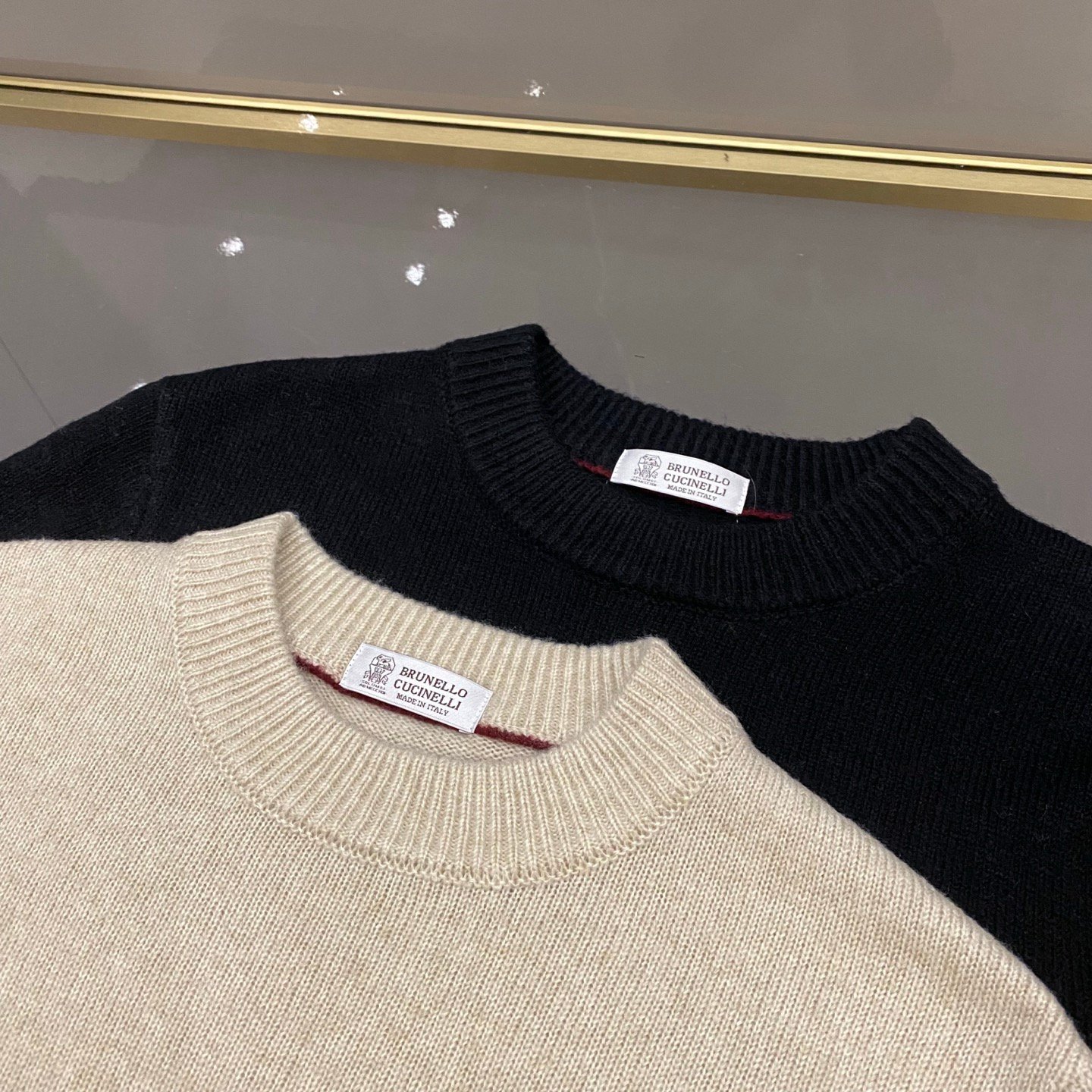 [BRUNELLO CUCINELLI] 브루넬로 쿠치넬리 로고 자수 울 캐시미어 크루넥 니트