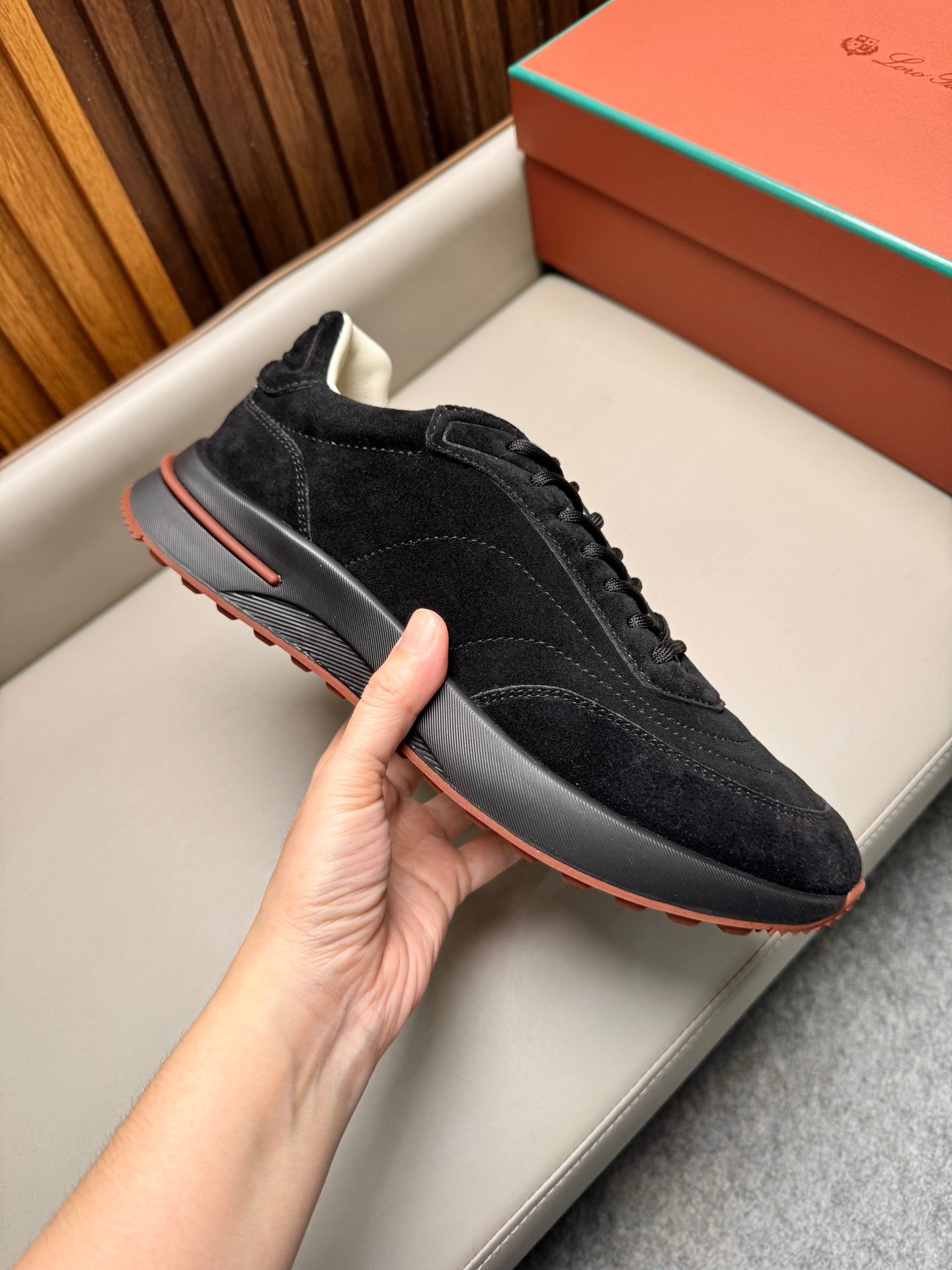 [LORO PIANA] 로로피아나 레더 스니커즈