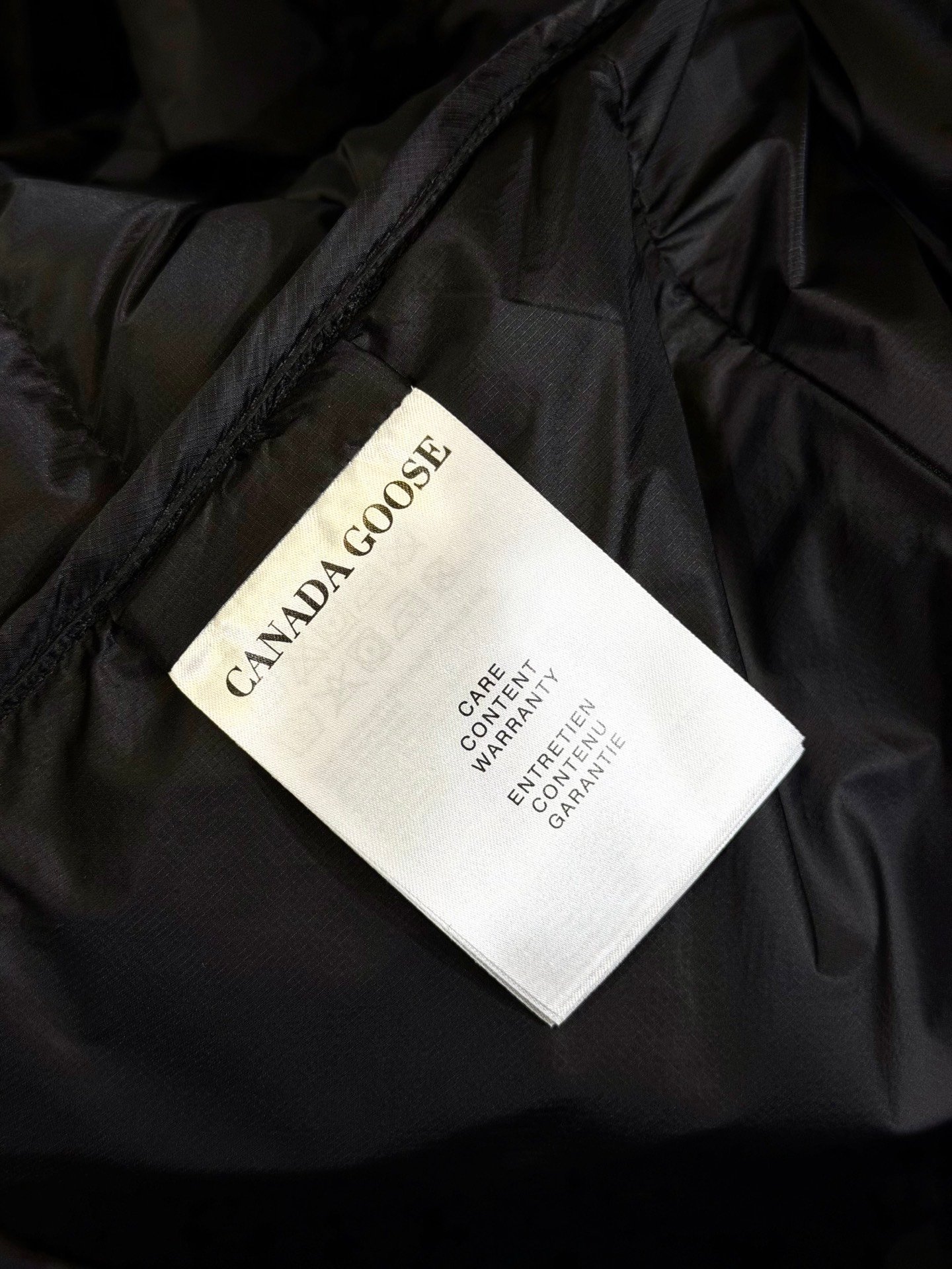 [CANADA GOOSE] 캐나다구스 스트라터스 남성 경량 후드 다운 재킷
