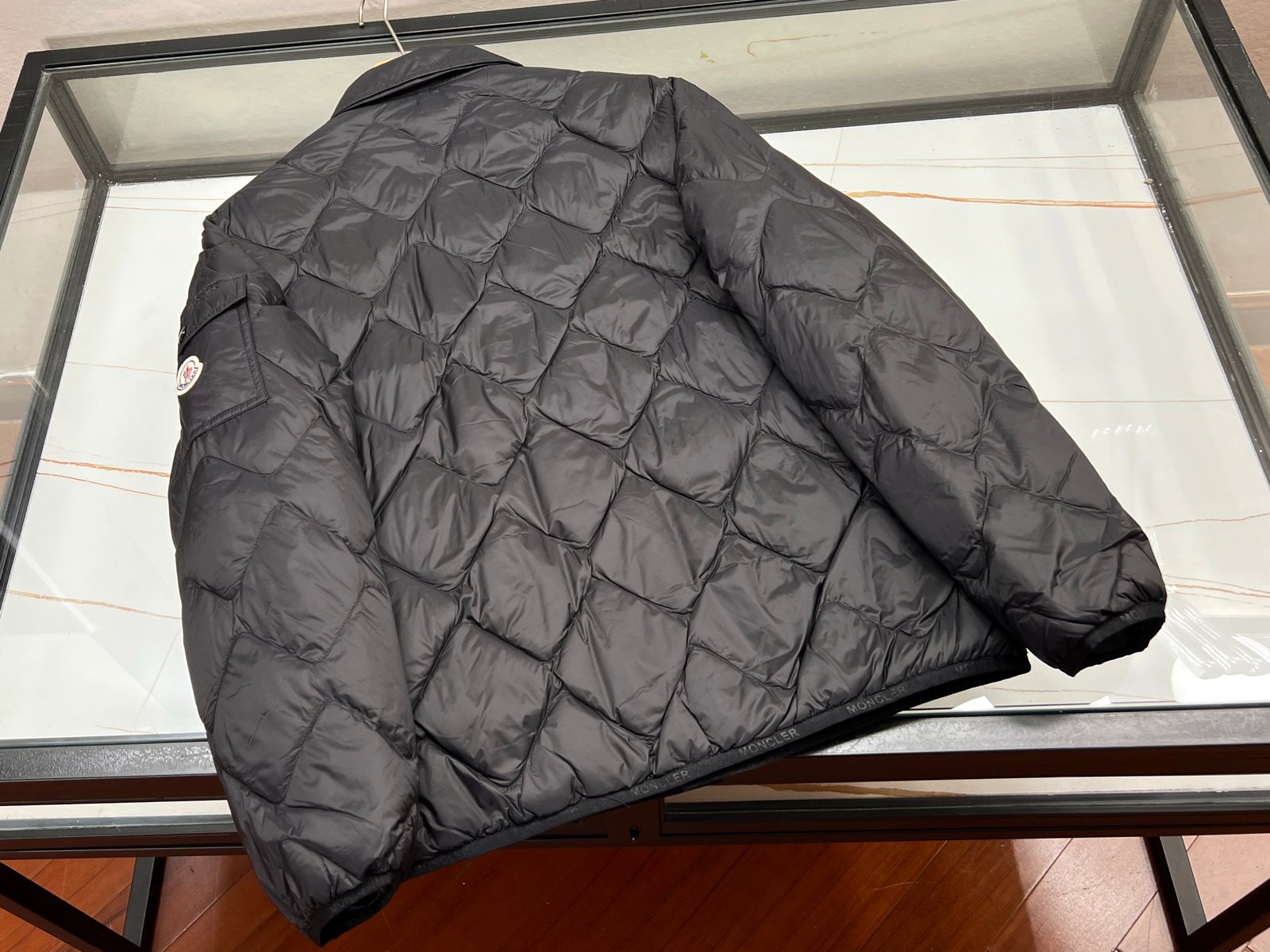 [MONCLER] 몽클레르 다이아몬드 퀼팅 패딩 재킷