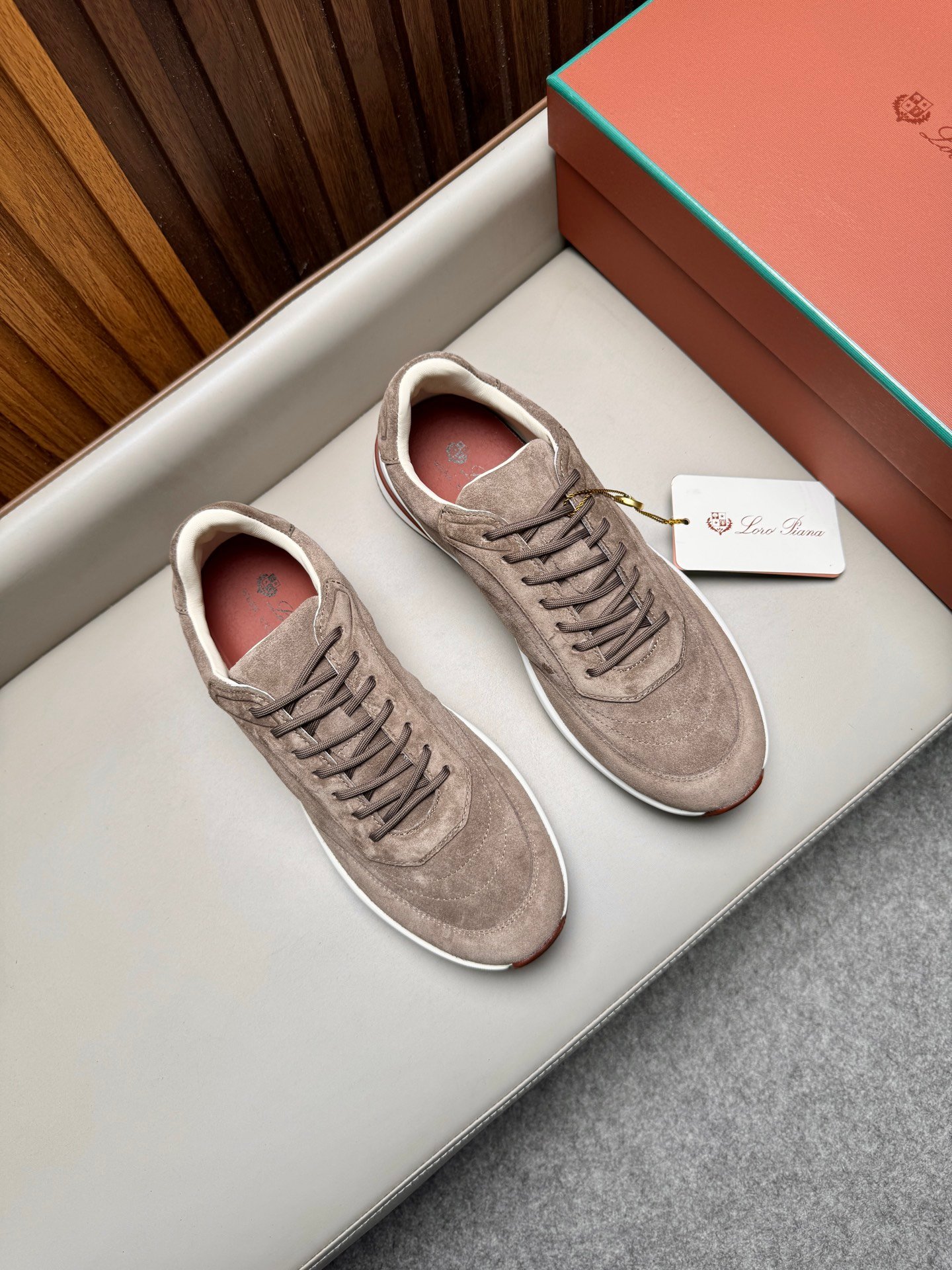 [LORO PIANA] 로로피아나 레더 스니커즈