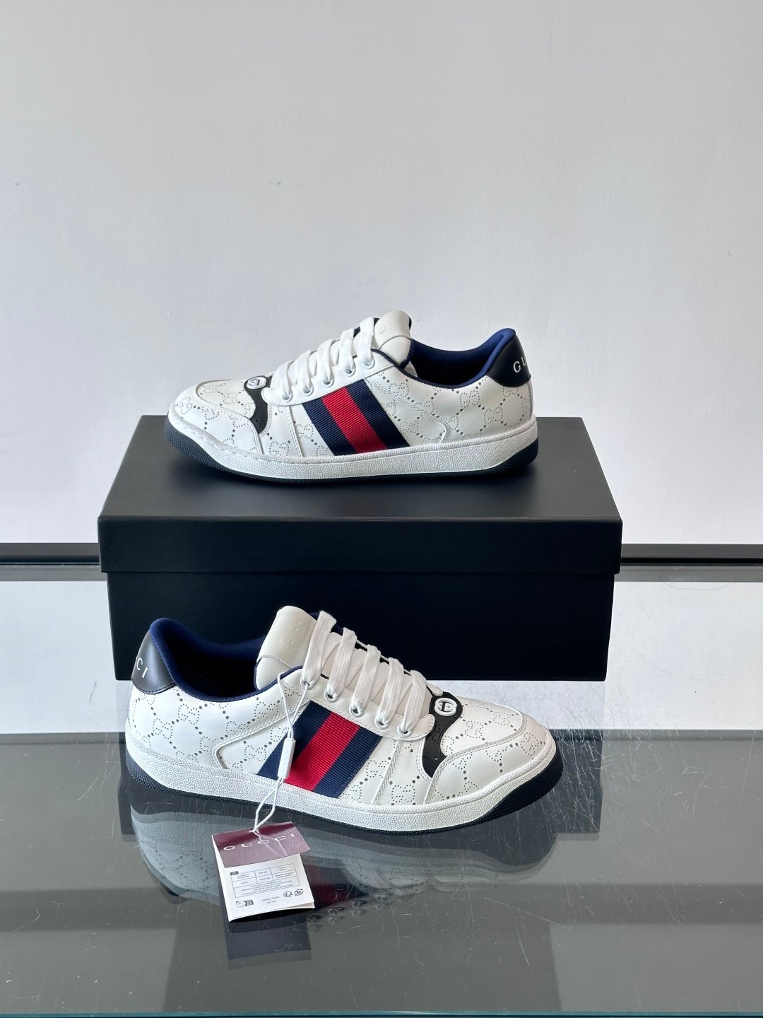 [GUCCI] 구찌 GG 캔버스 레트로 로우탑 스니커즈