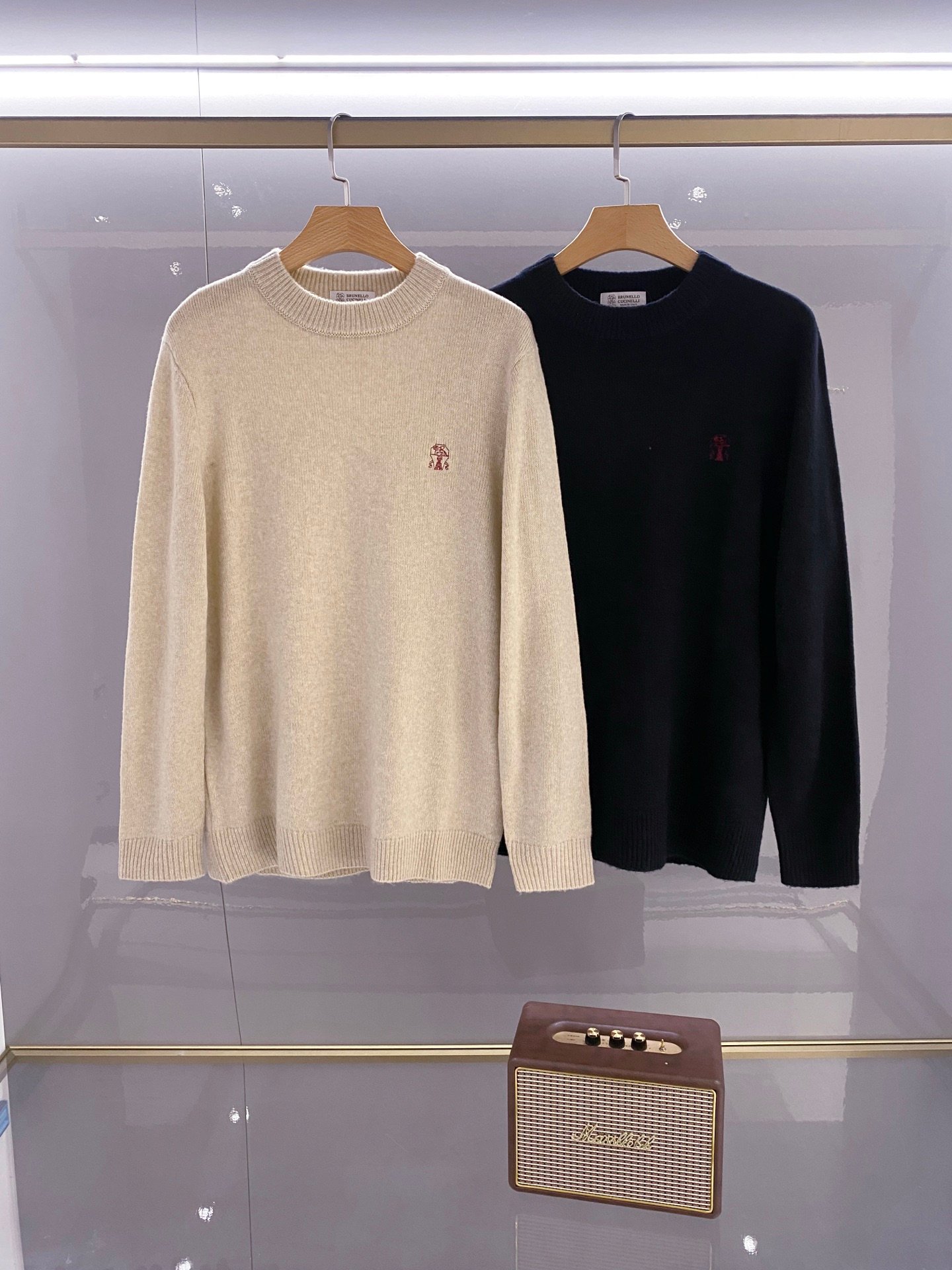 [BRUNELLO CUCINELLI] 브루넬로 쿠치넬리 로고 자수 울 캐시미어 크루넥 니트