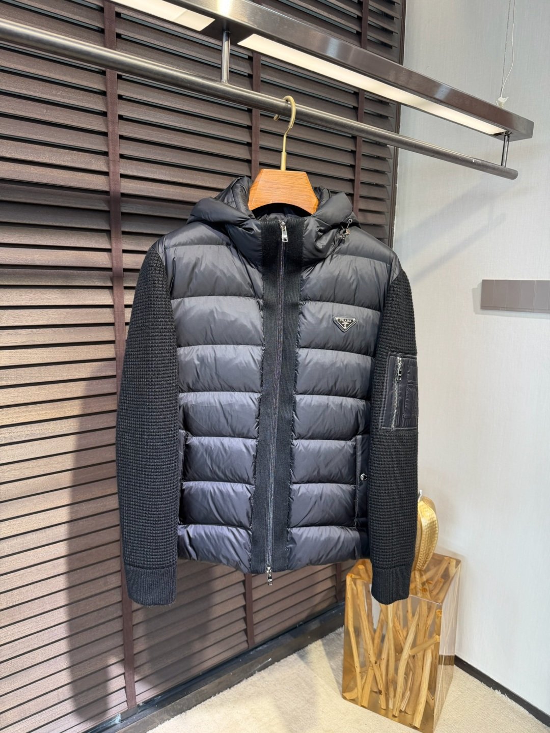 [PRADA] 프라다 니트 슬리브 후드 다운 재킷
