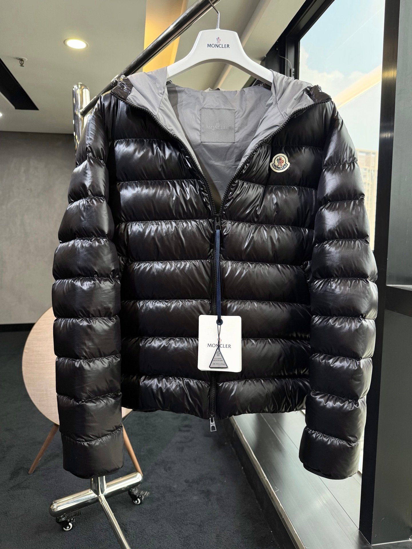 [MONCLER] 몽클레르 Forzo 후드 다운 재킷
