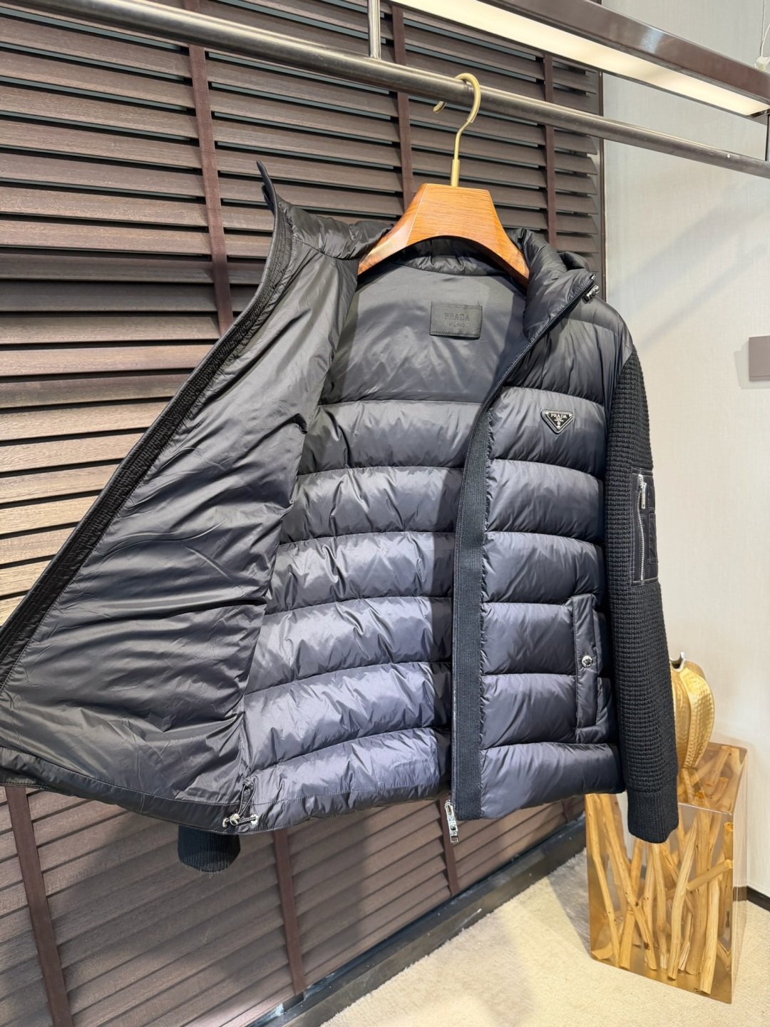 [PRADA] 프라다 니트 슬리브 후드 다운 재킷