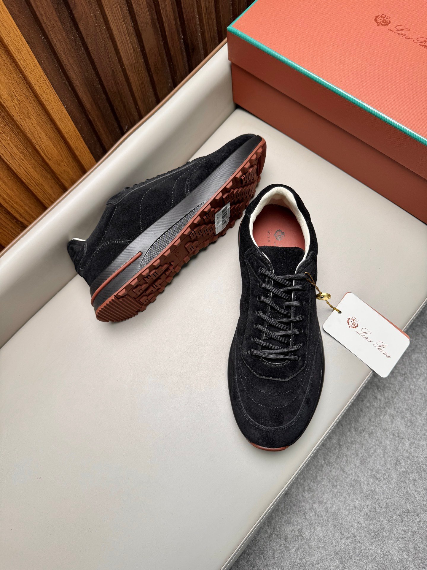[LORO PIANA] 로로피아나 레더 스니커즈