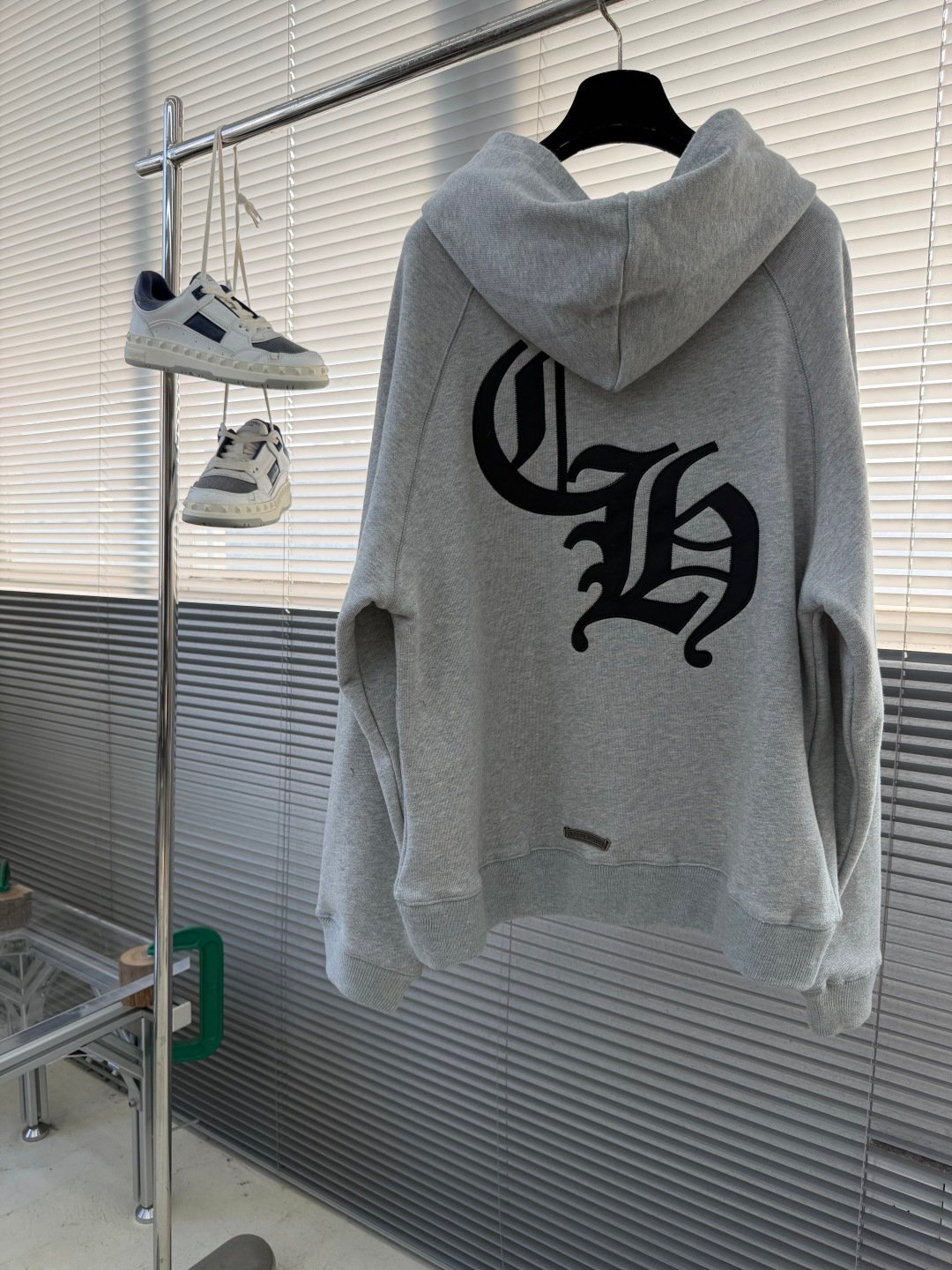 [CHROME HEARTS] 크롬하츠 크로스 패치 로고 후드 스웨트셔츠