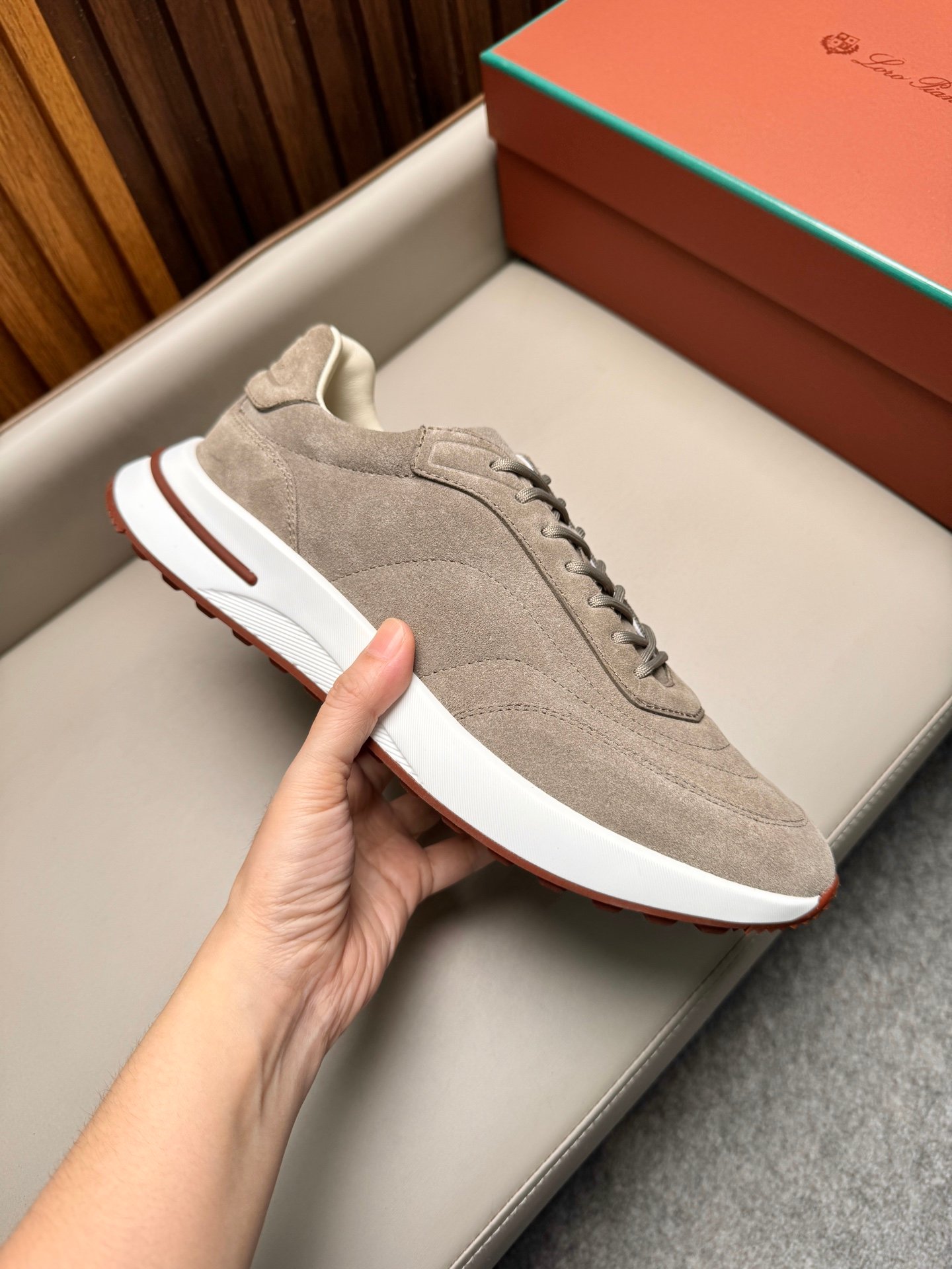 [LORO PIANA] 로로피아나 레더 스니커즈
