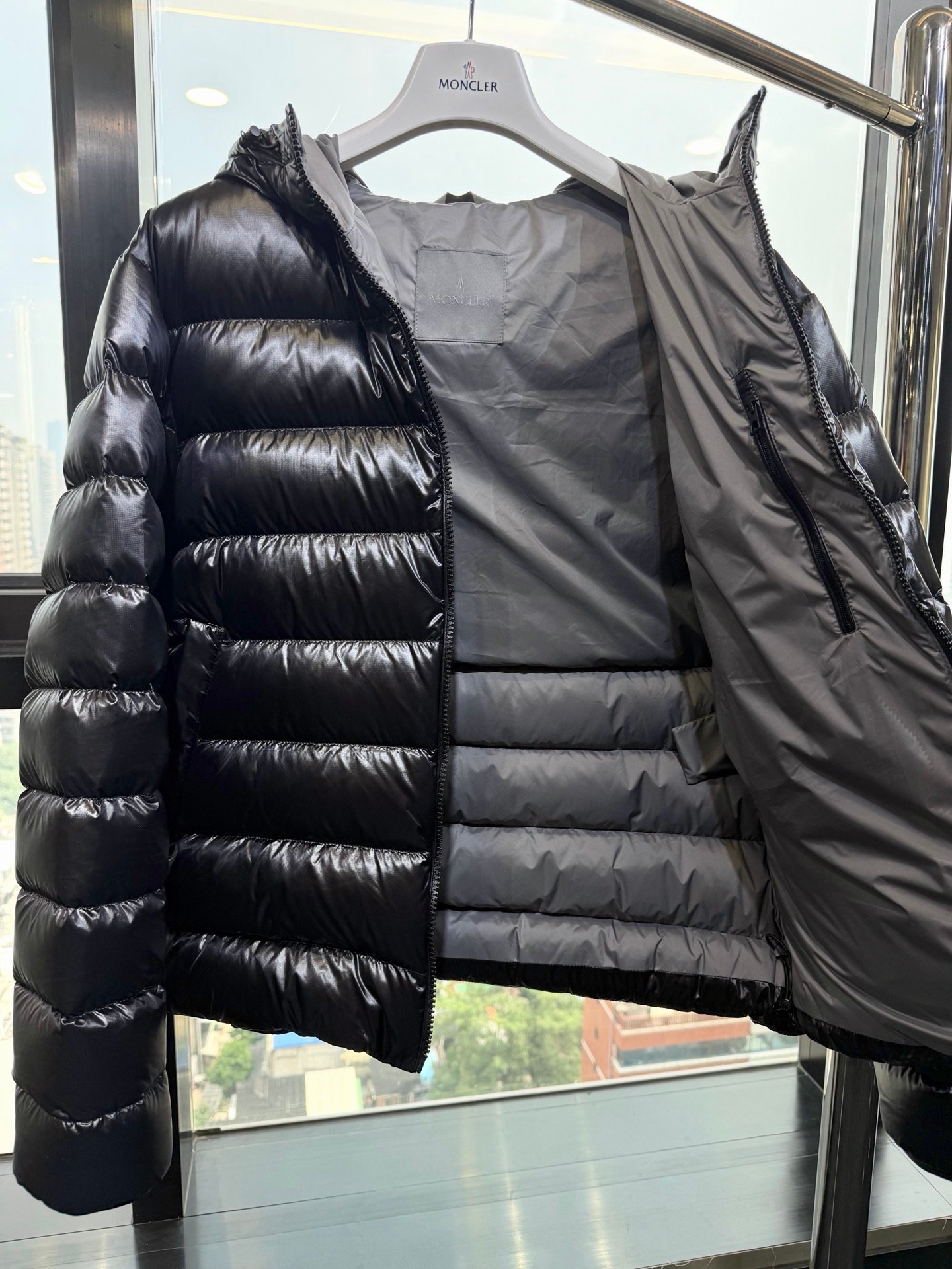 [MONCLER] 몽클레르 Forzo 후드 다운 재킷