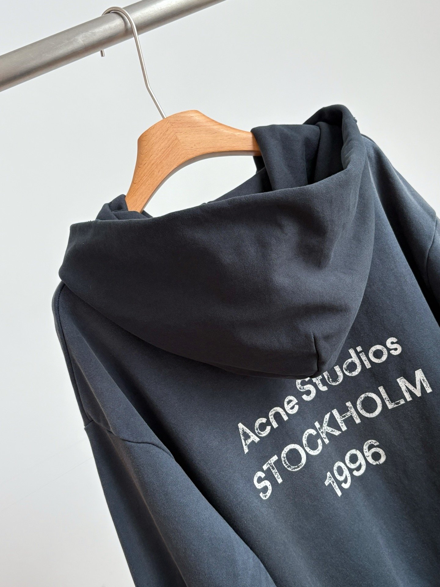 [ACNE STUDIOS] 아크네 스튜디오 1996 로고 워시드 후드 스웨트셔츠