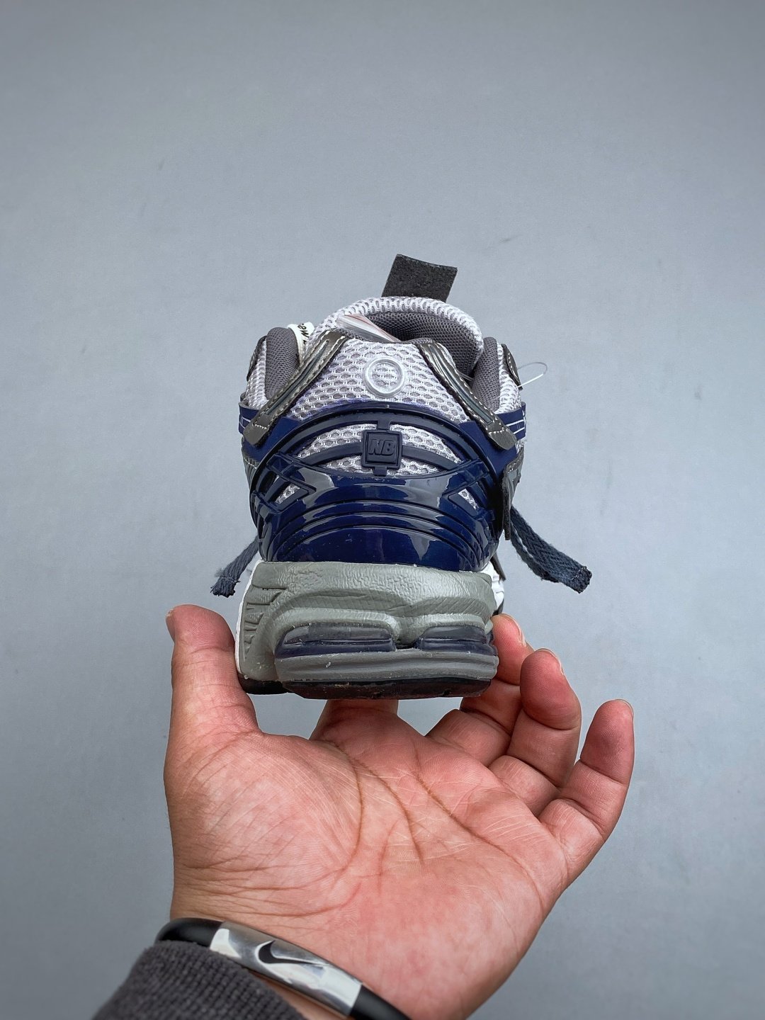 [NEW BALANCE] 뉴발란스 1906R 빈티지 러닝 스니커즈