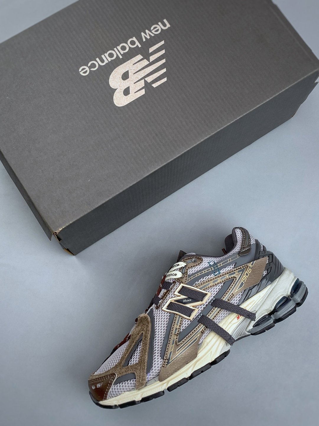 [NEW BALANCE] 뉴발란스 1906R 빈티지 러닝 스니커즈
