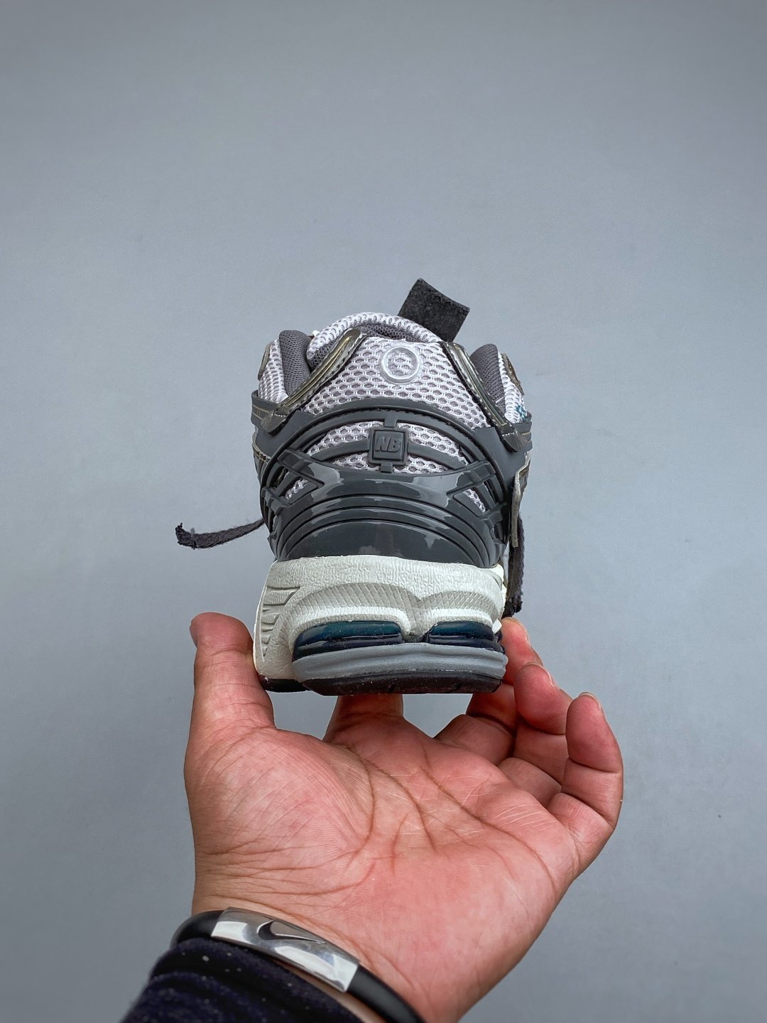 [NEW BALANCE] 뉴발란스 1906R 빈티지 러닝 스니커즈