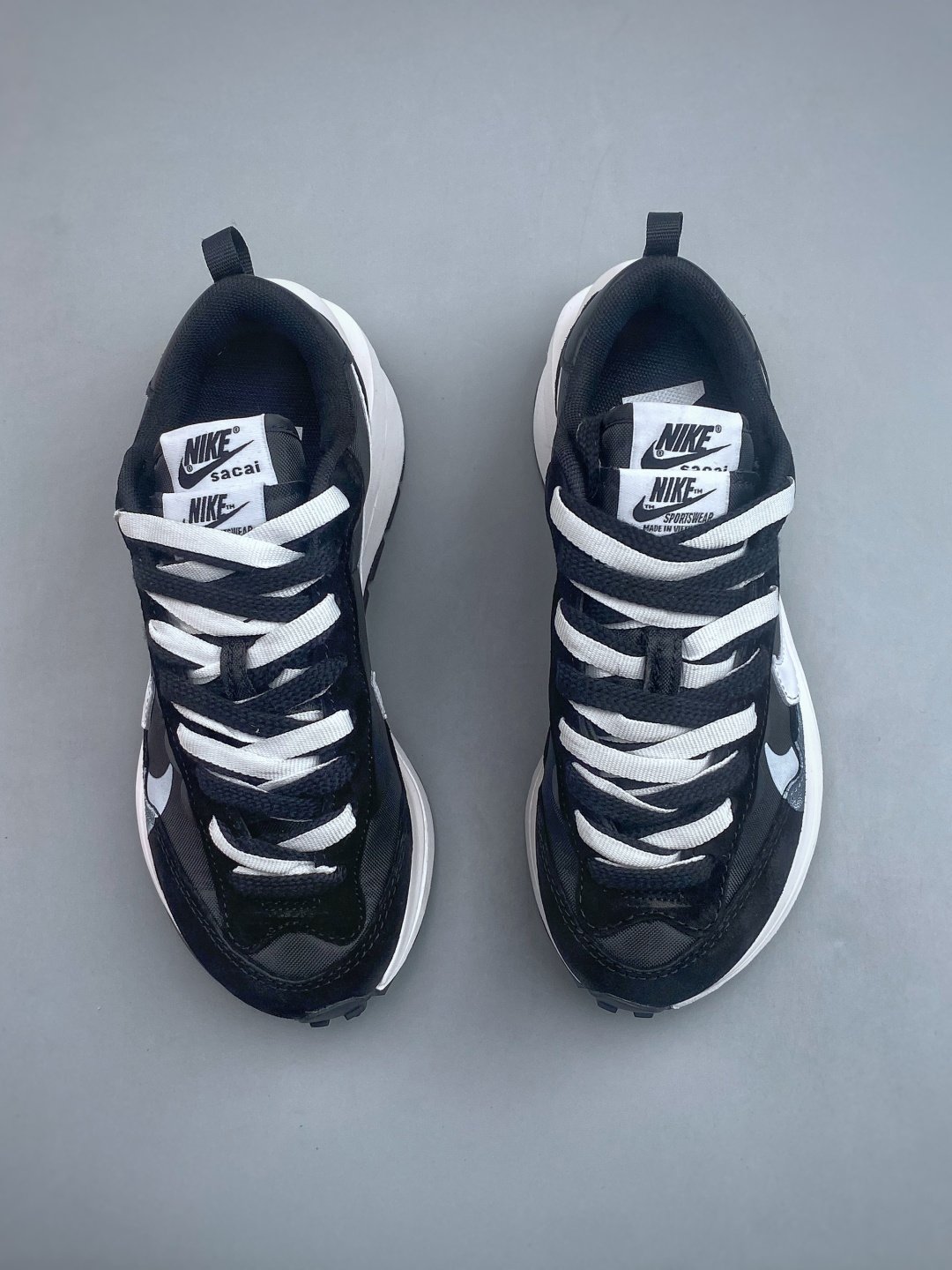 [NIKE X SACAI] 나이키 X 사카이 베이퍼와플 블랙