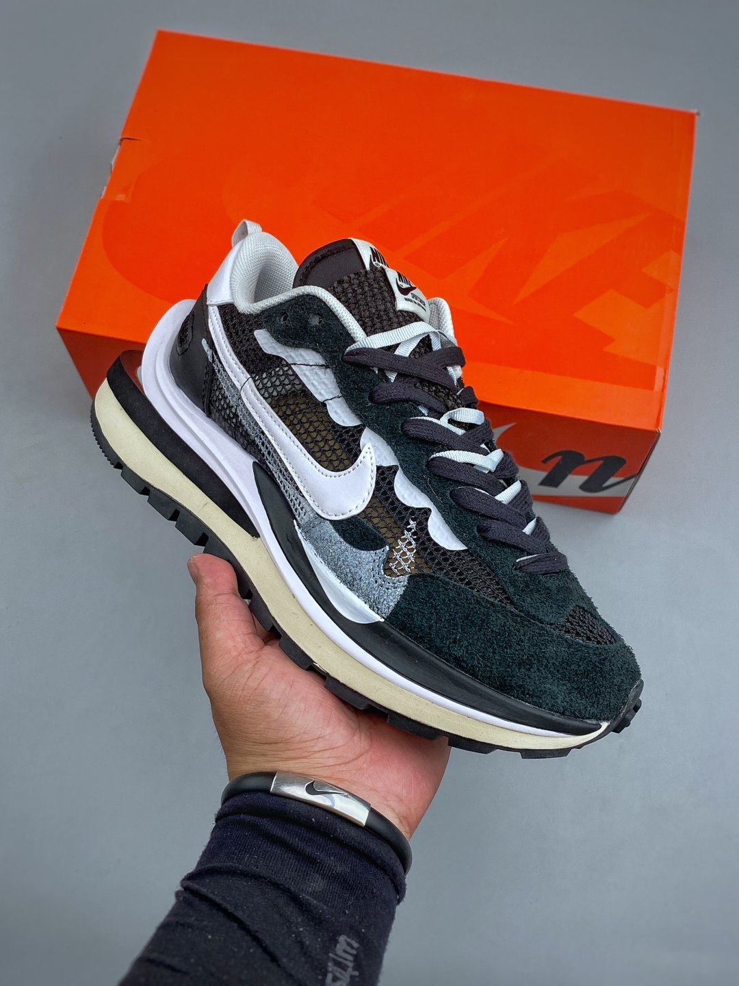 [NIKE X SACAI] 나이키 X 사카이 베이퍼와플 다크 그린