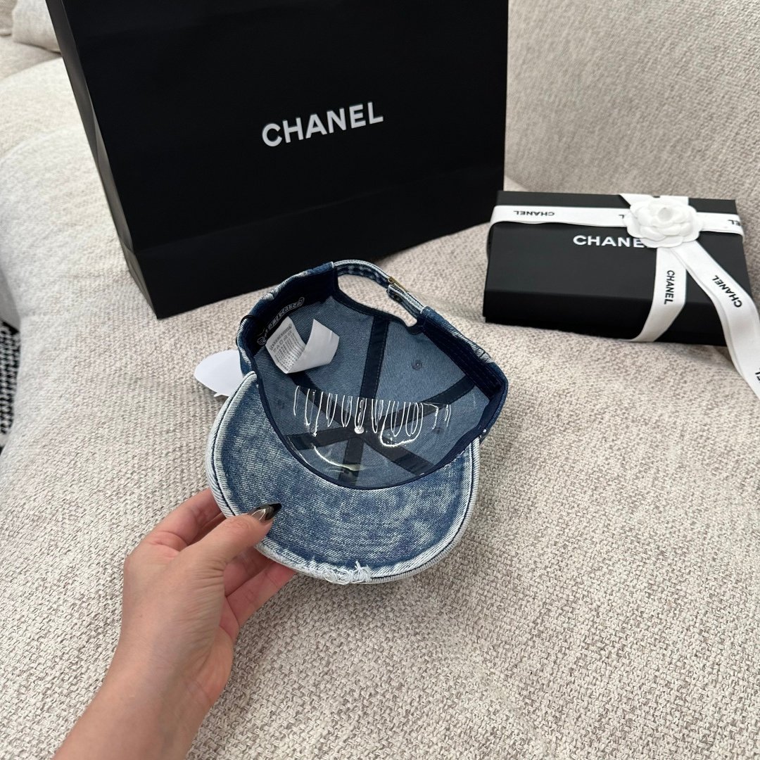 [CHROME HEARTS] 크롬하츠 워시드 디스트로이드 데님 볼캡