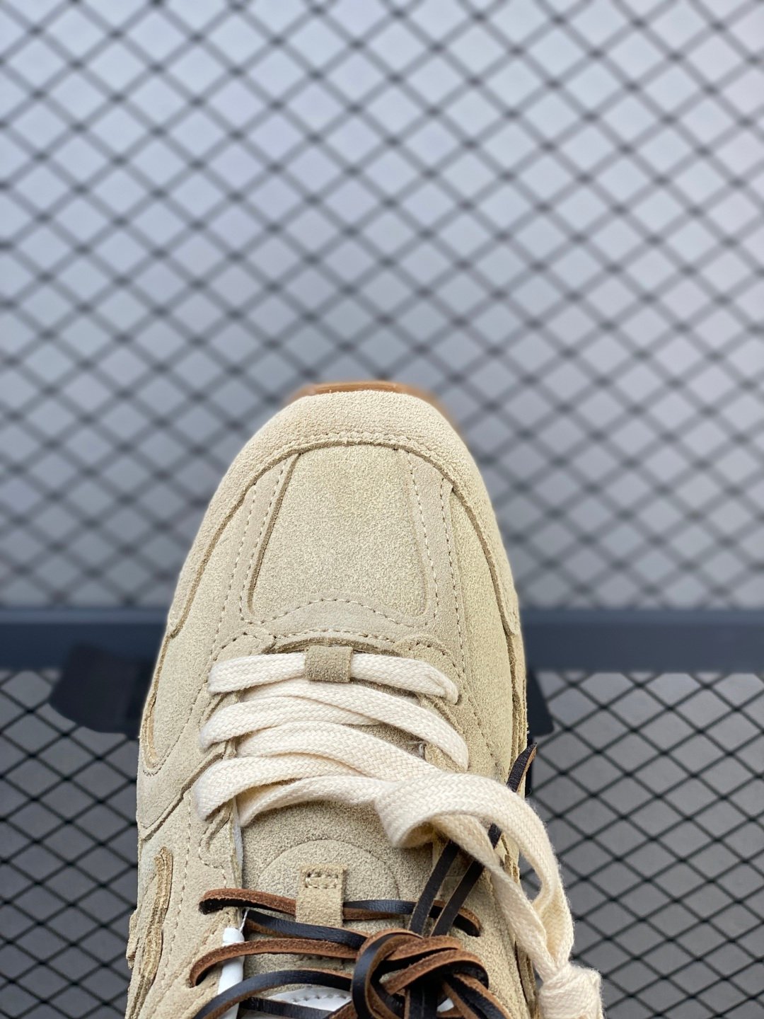 [NEW BALANCE X MIU MIU] 뉴발란스 X 미우미우 530 SL 스니커즈