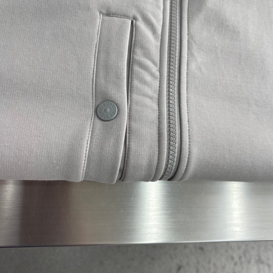 [STONE ISLAND] 스톤아일랜드 고스트 시리즈 스탠드 칼라 집업 자켓