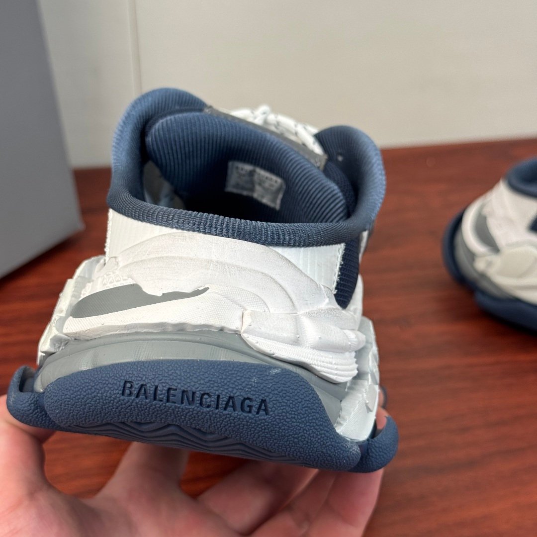 [BALENCIAGA] 발렌시아가 Triple S.2 뮬 스니커즈
