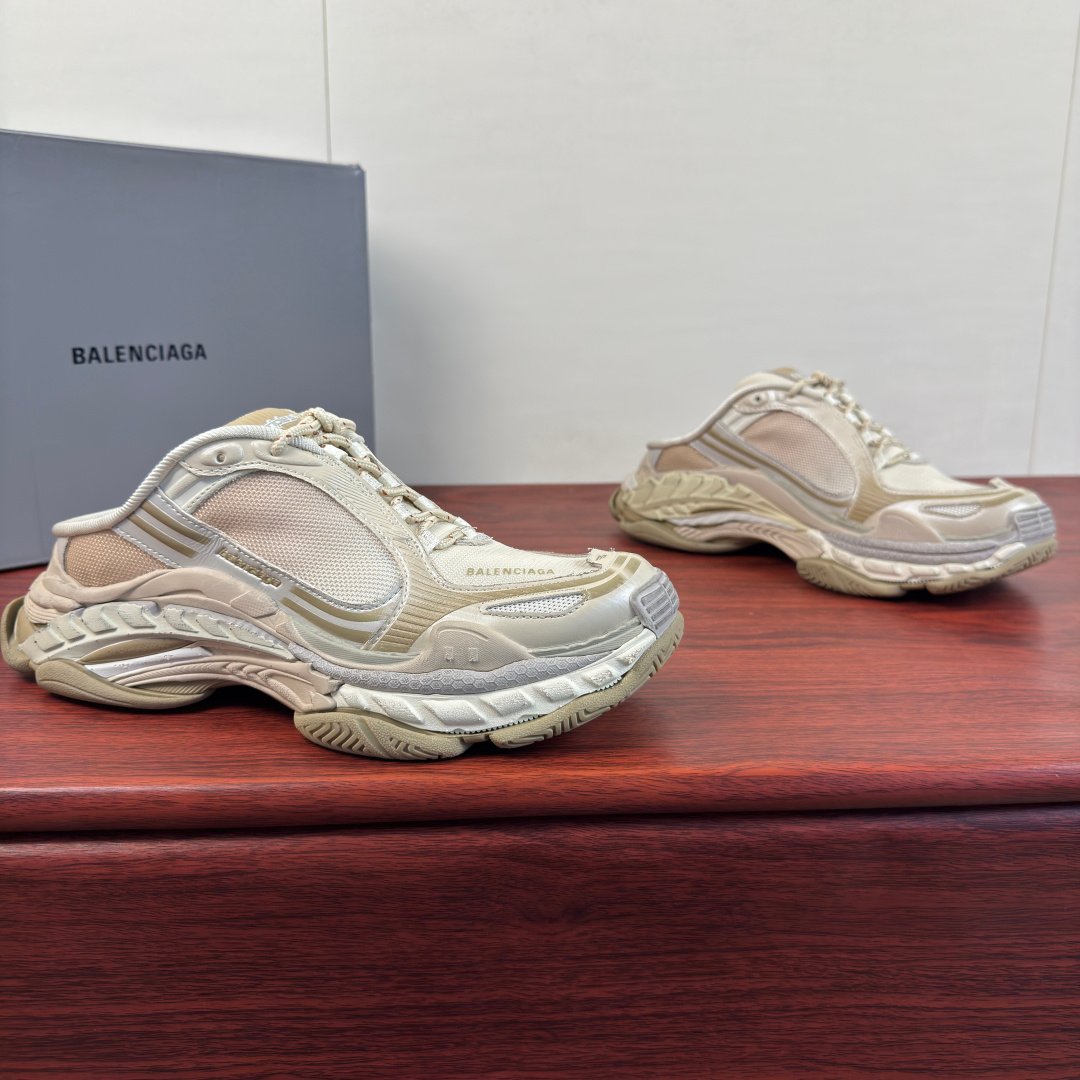 [BALENCIAGA] 발렌시아가 Triple S.2 뮬 스니커즈