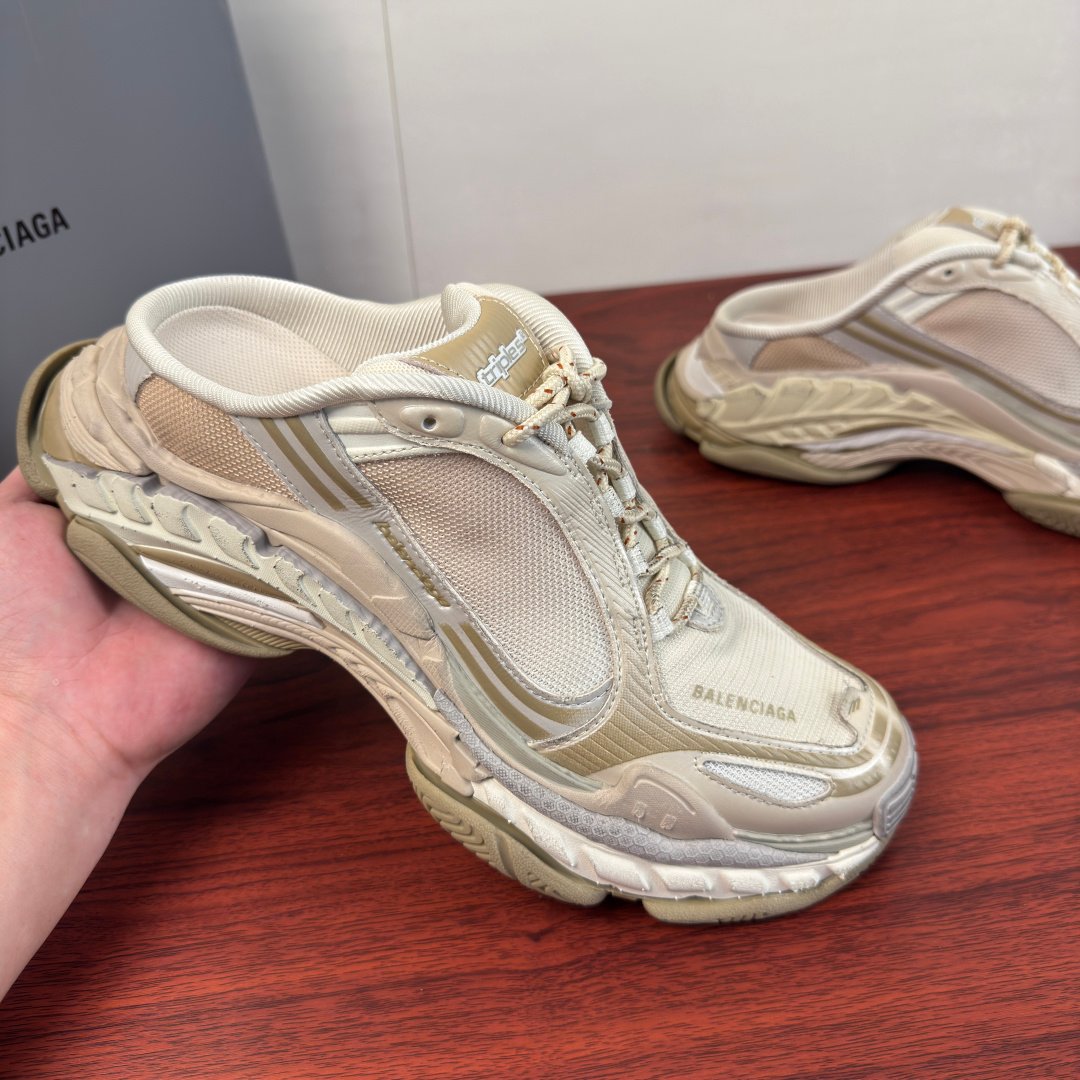 [BALENCIAGA] 발렌시아가 Triple S.2 뮬 스니커즈