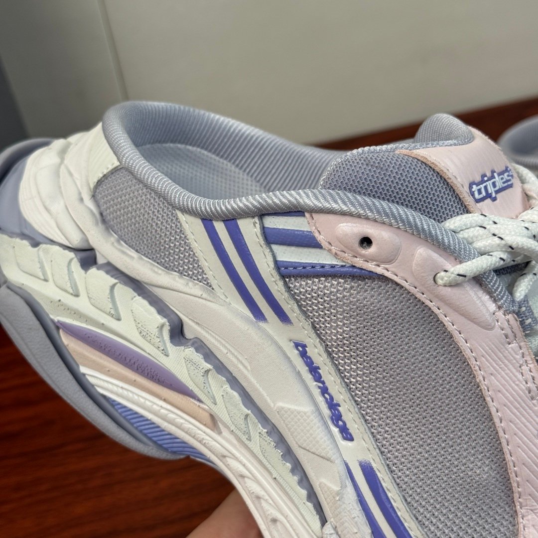 [BALENCIAGA] 발렌시아가 Triple S.2 뮬 스니커즈