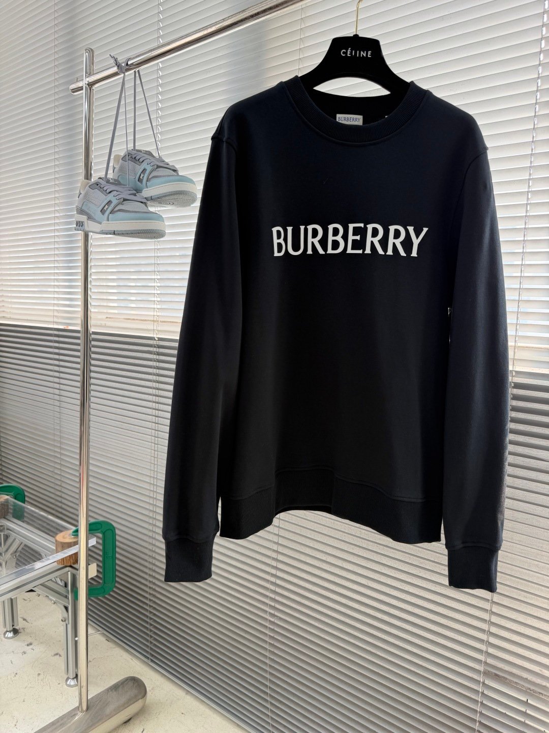 [BURBERRY] 버버리 로고 프린트 크루넥 맨투맨