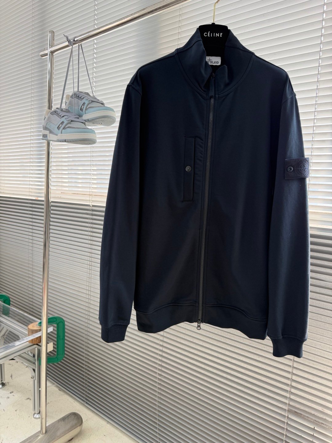 [STONE ISLAND] 스톤아일랜드 고스트 시리즈 스탠드 칼라 집업 자켓