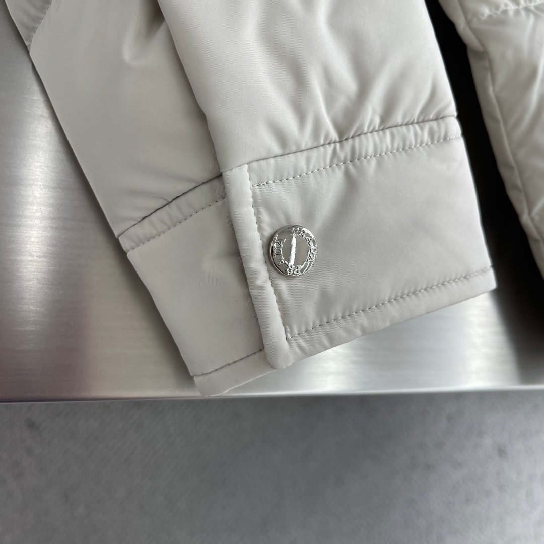 [PRADA] 프라다 리브 칼라 다운 재킷