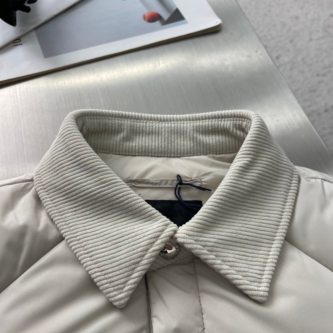 [PRADA] 프라다 리브 칼라 다운 재킷