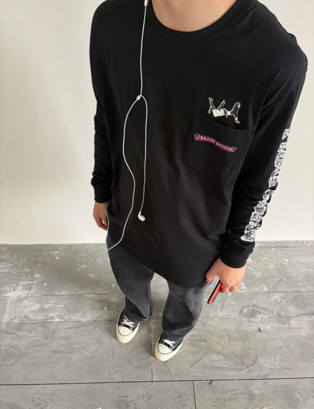 [CHROME HEARTS] 크롬하츠 고딕 그래픽 롱슬리브 티셔츠