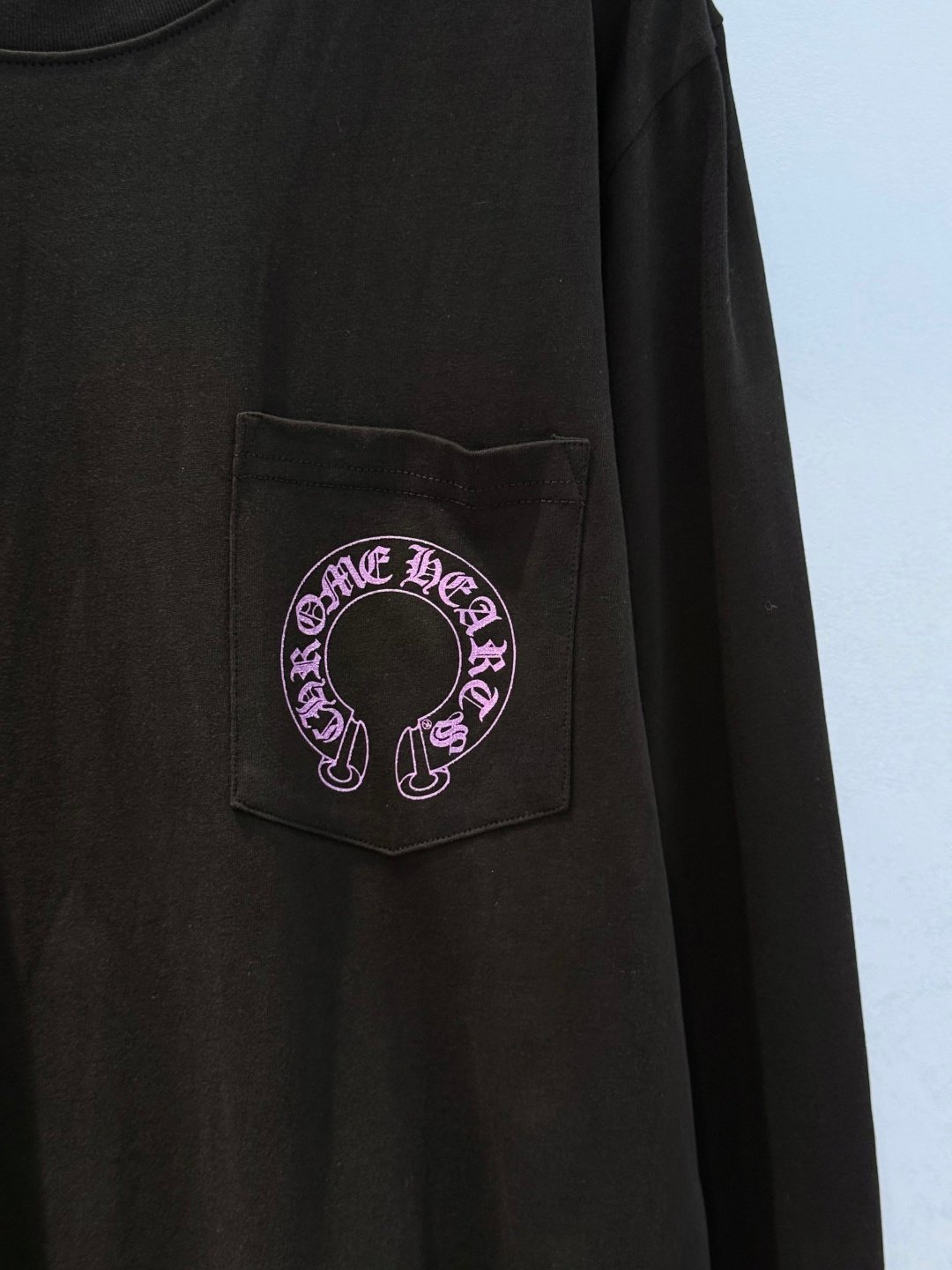 [CHROME HEARTS] 크롬하츠 퍼플 그래픽 롱슬리브 티셔츠
