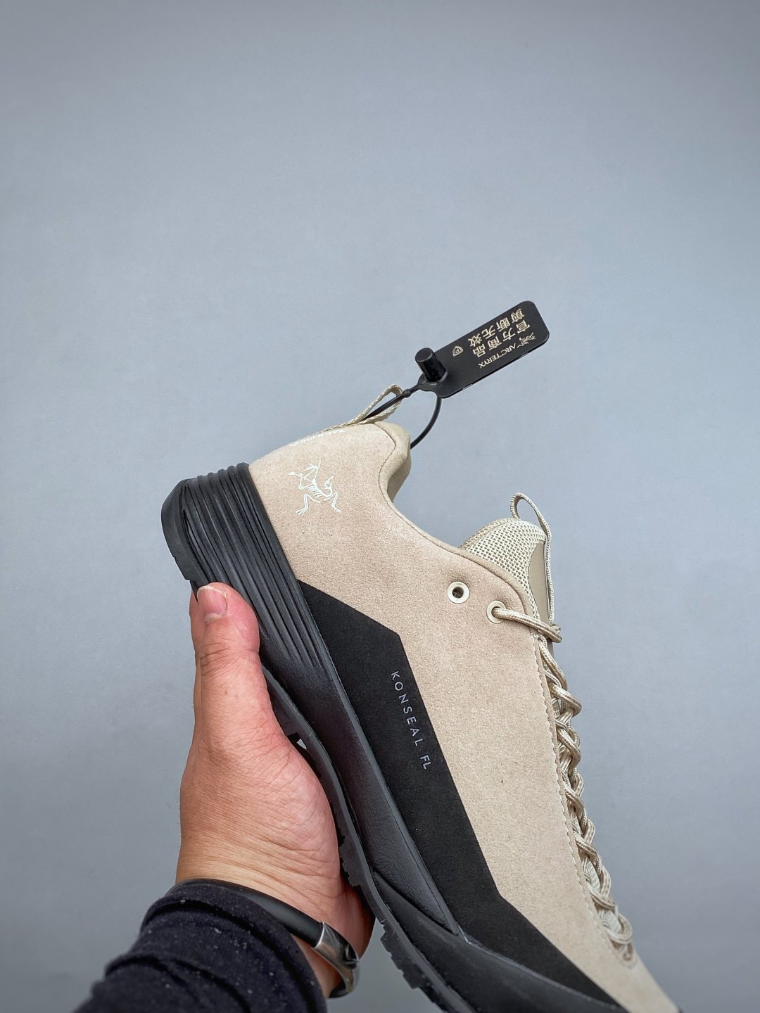 [ARC’TERYX] 아크테릭스 KONSEAL SYLAN M 트레킹 슈즈