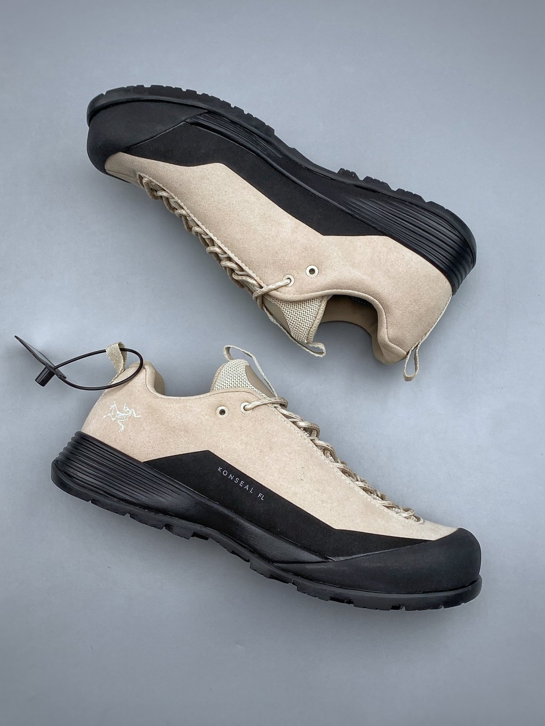 [ARC’TERYX] 아크테릭스 KONSEAL SYLAN M 트레킹 슈즈