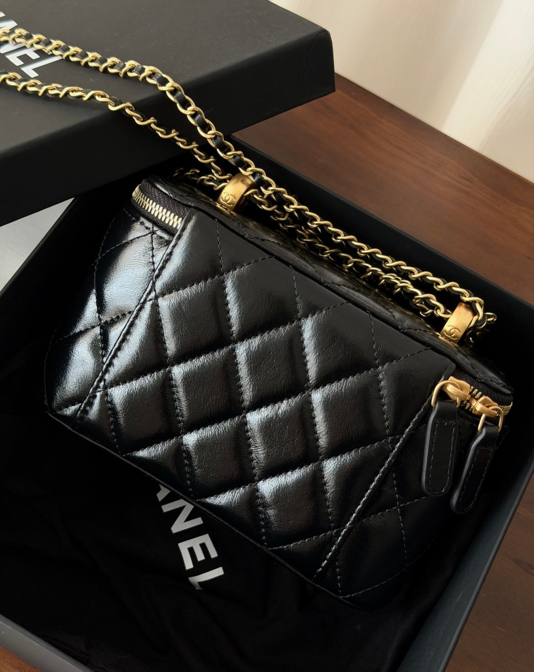 [CHANEL] 샤넬 25SS 체인 코스메틱 케이스