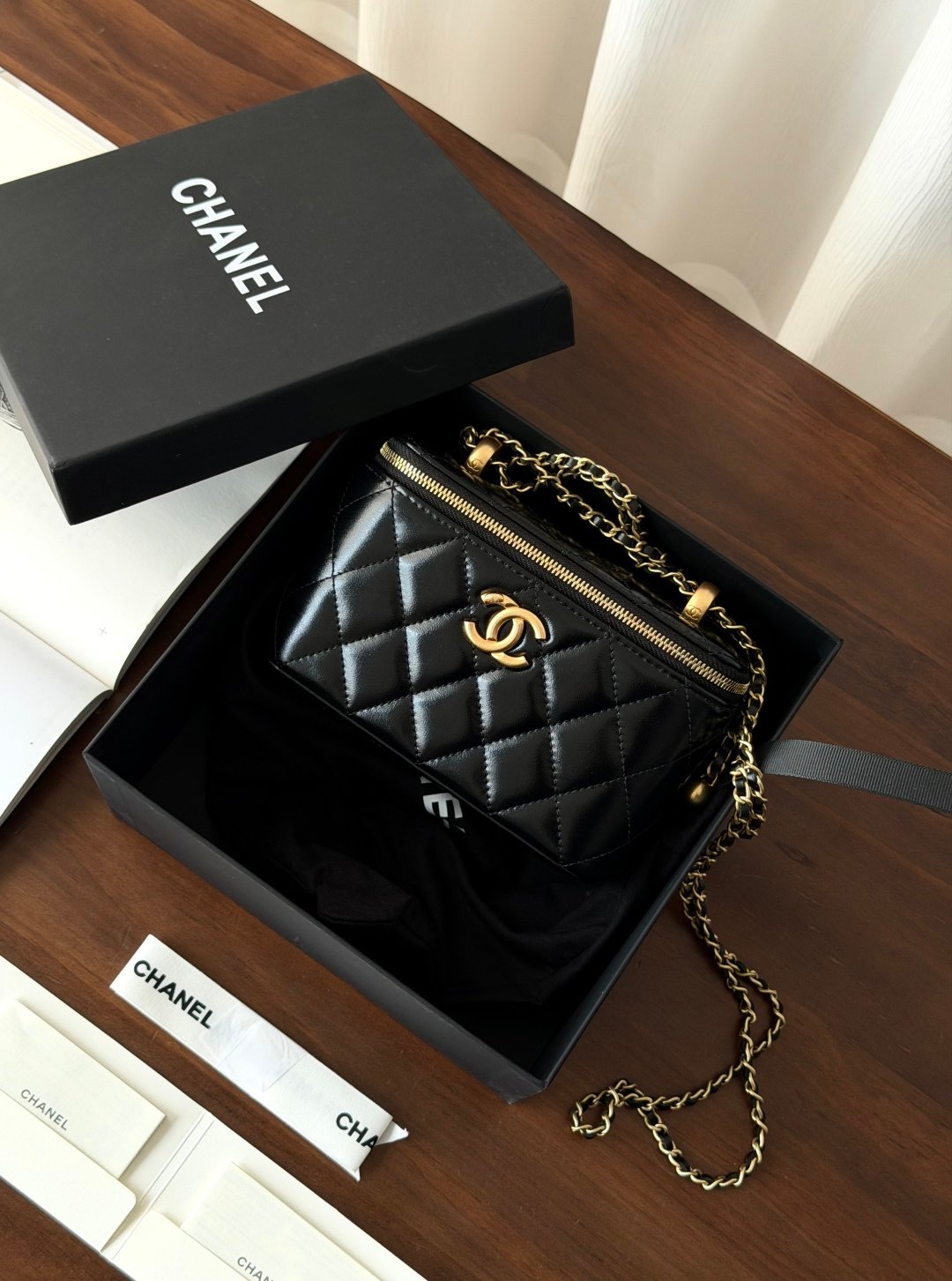 [CHANEL] 샤넬 25SS 체인 코스메틱 케이스